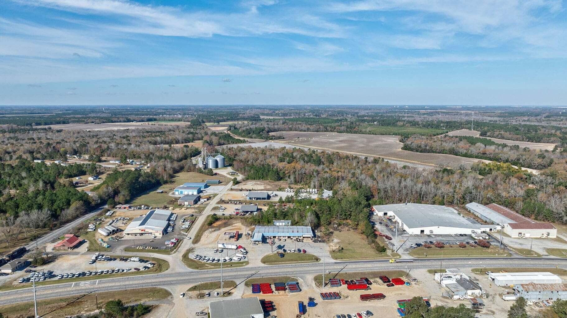 Warehouse at 608 S Main Street, Wrens, GA 30833, photo 9 of 10