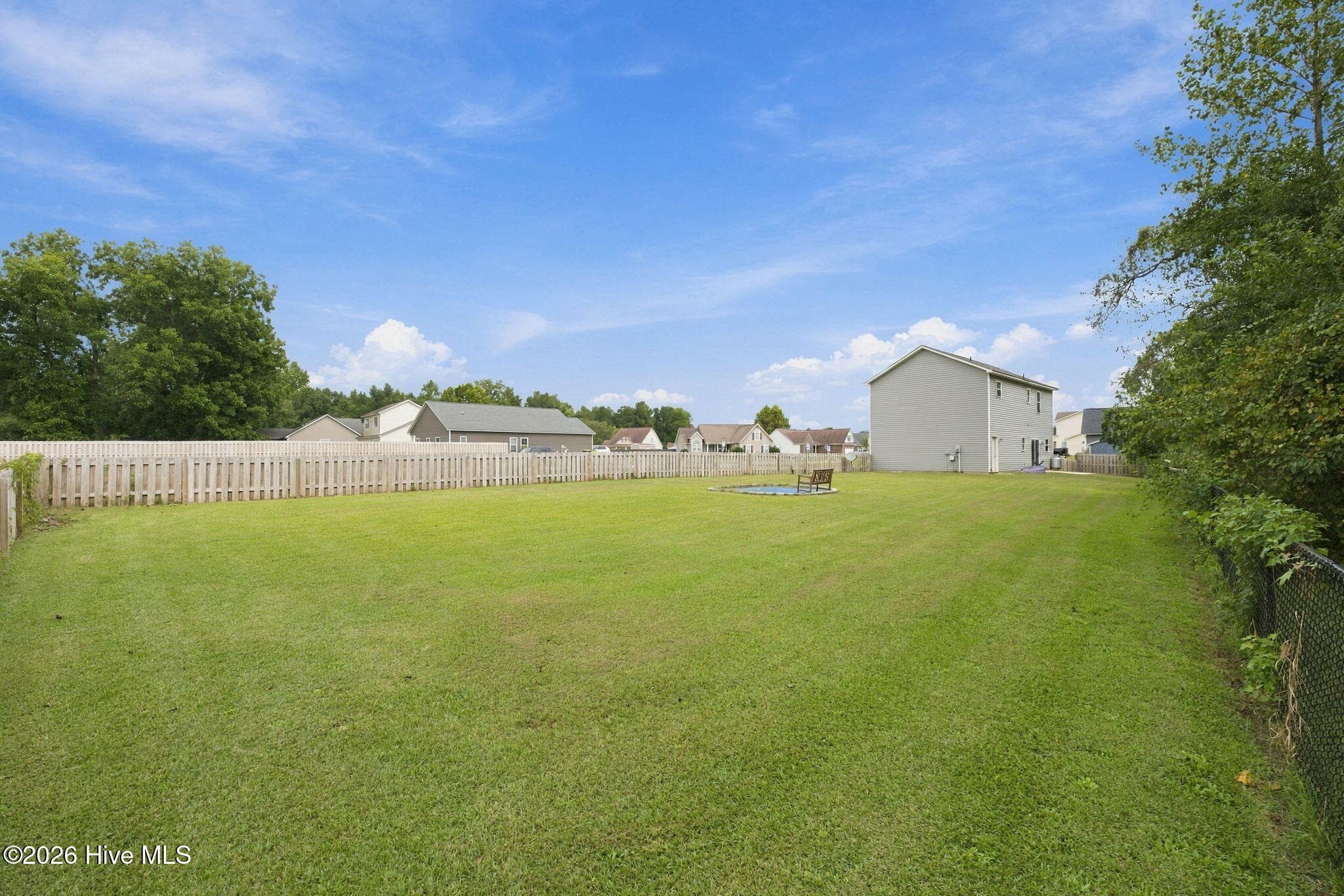 Single Family Residence at 100 Fernie Lane, New Bern, NC 28560, photo 40 of 51