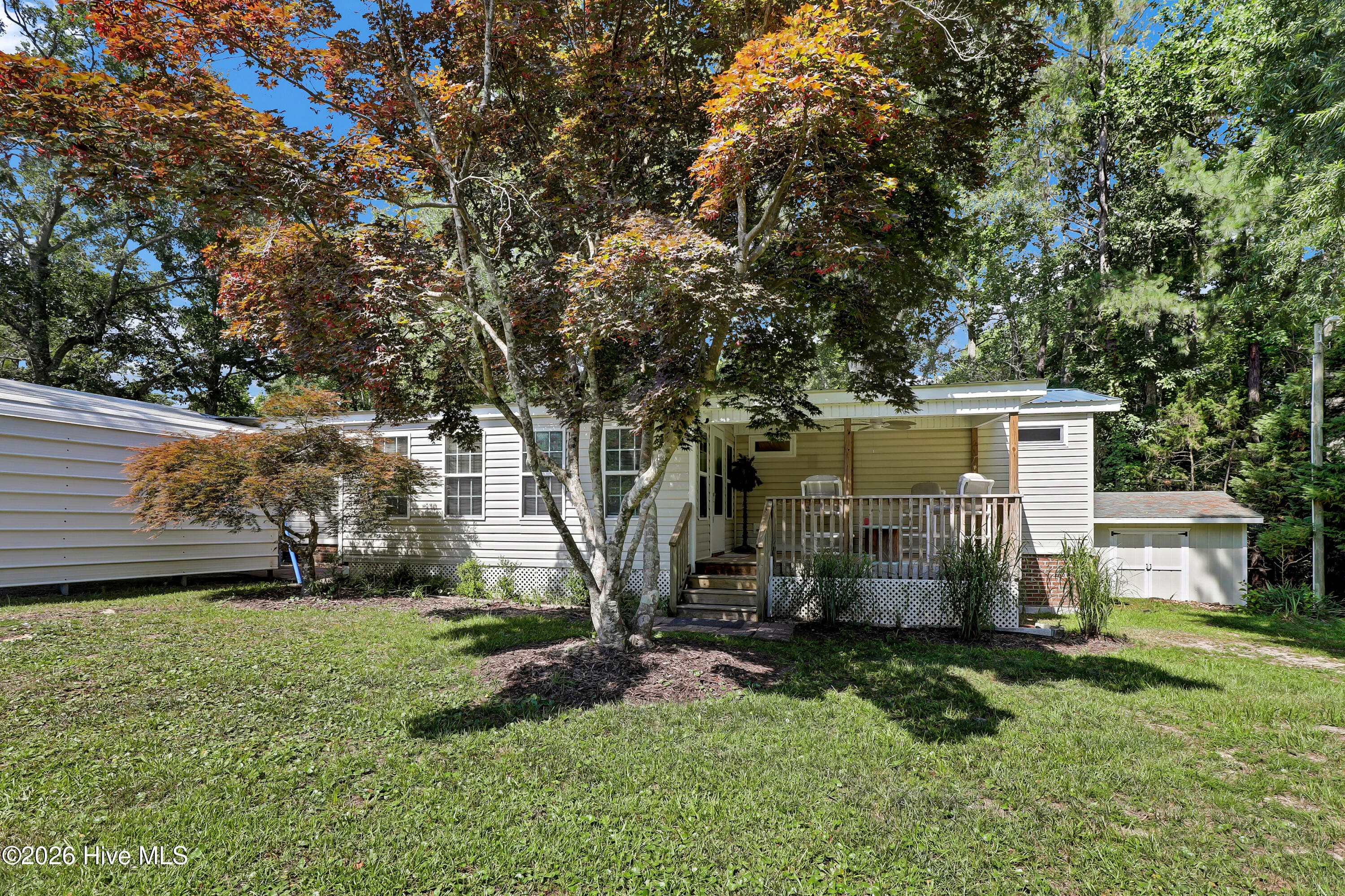 Manufactured Home at 714 Cedar Avenue, Hampstead, NC 28443, photo 5 of 30