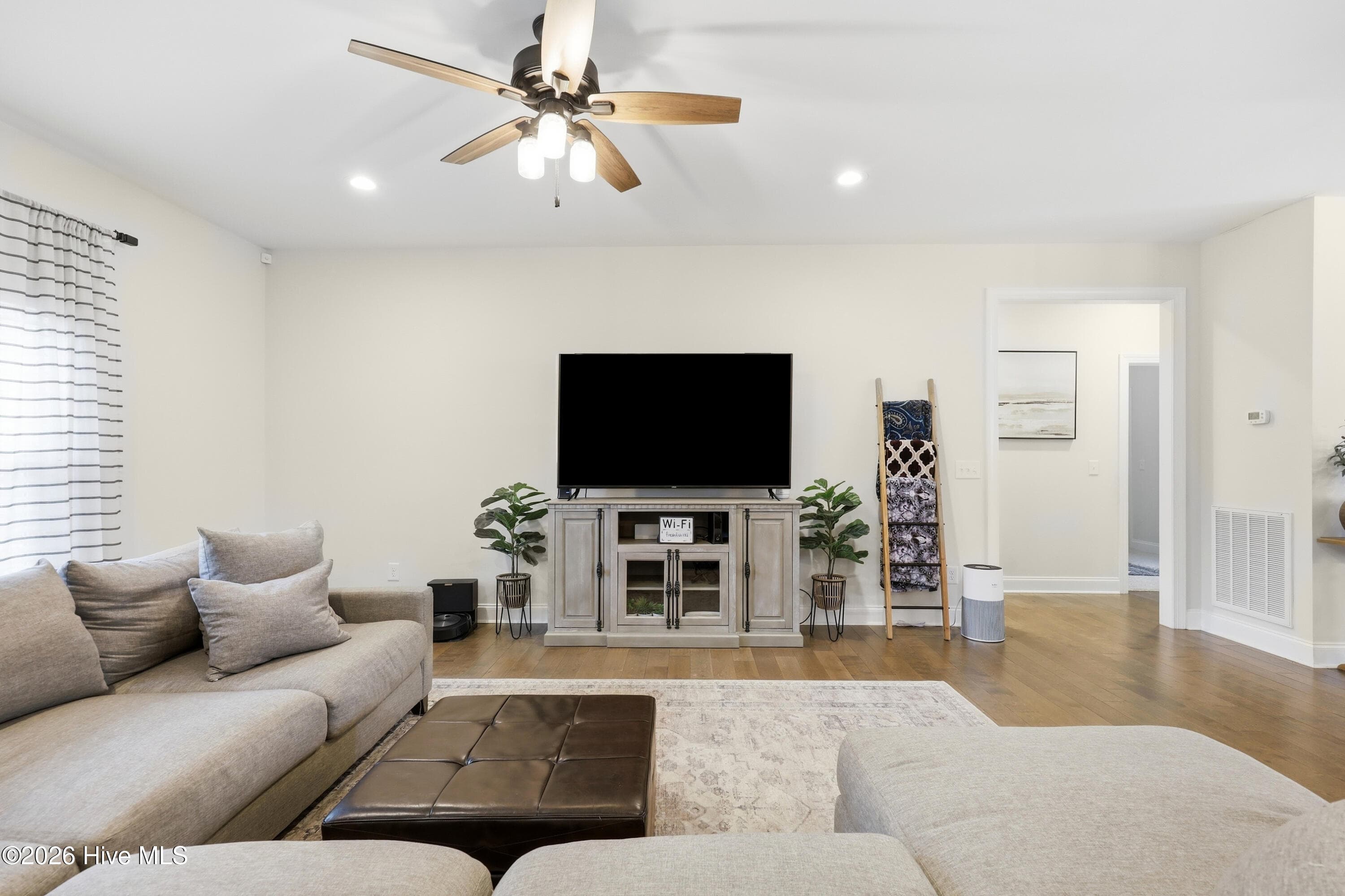 Single Family Residence at 280 Spring Lake Drive, Pinehurst, NC 28374, photo 15 of 40