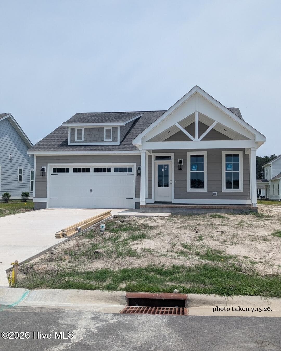 Single Family Residence at 1002 Newcastle Alley, New Bern, NC 28562, photo 7 of 20