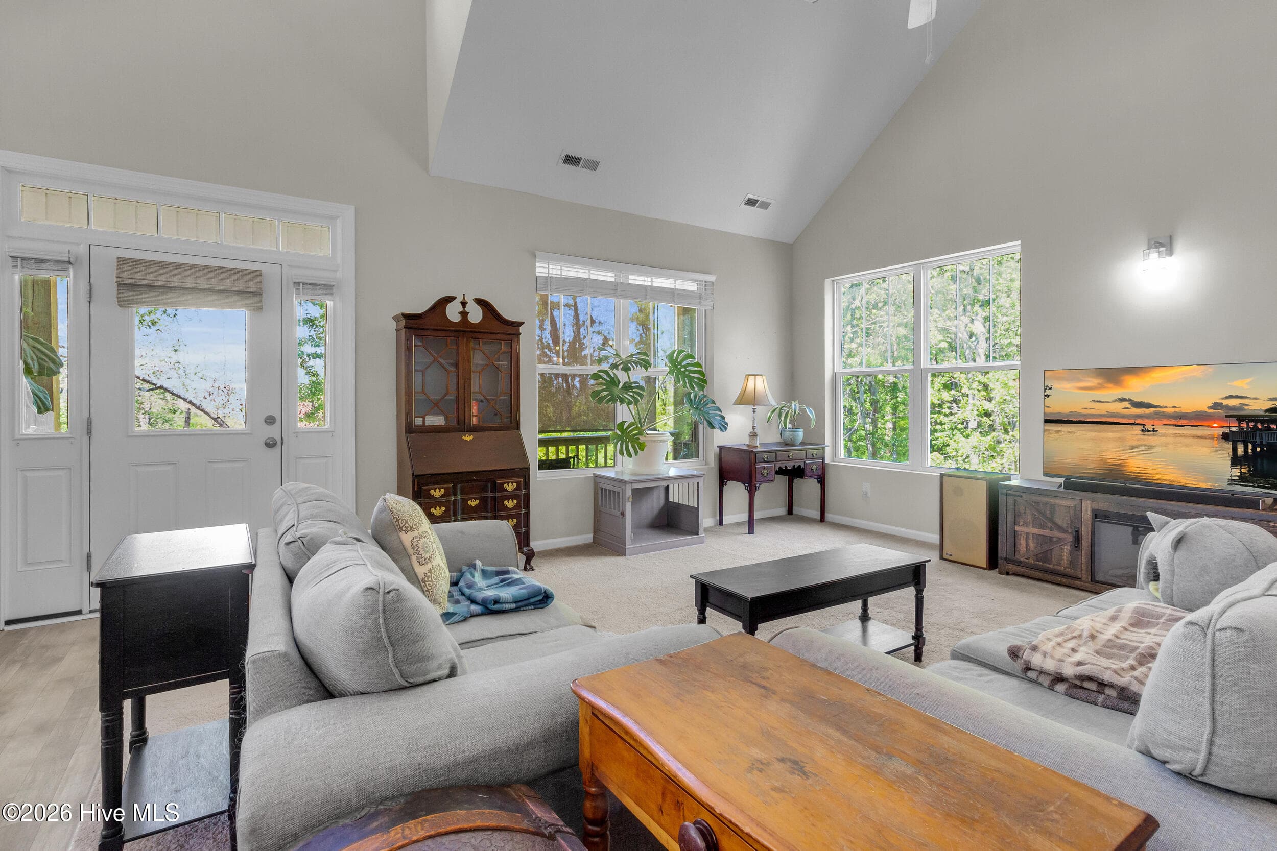 Living Room - 5430 Creek Pointe Road, New Bern, NC 28560