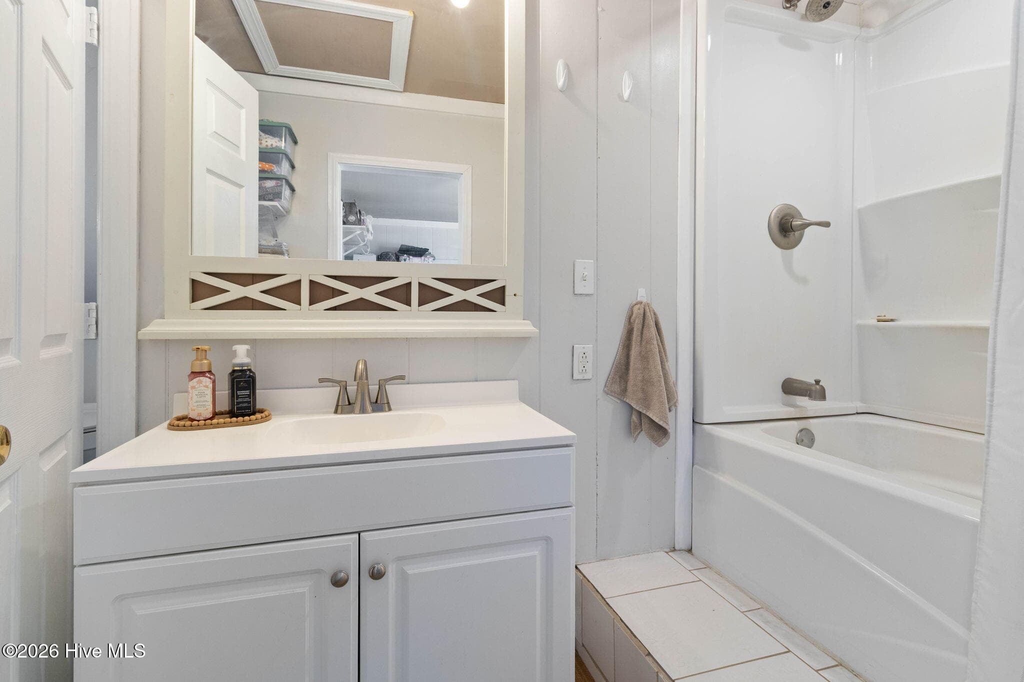 Primary Suite Bath - 727 Mount Olive Road, Bladenboro, NC 28320