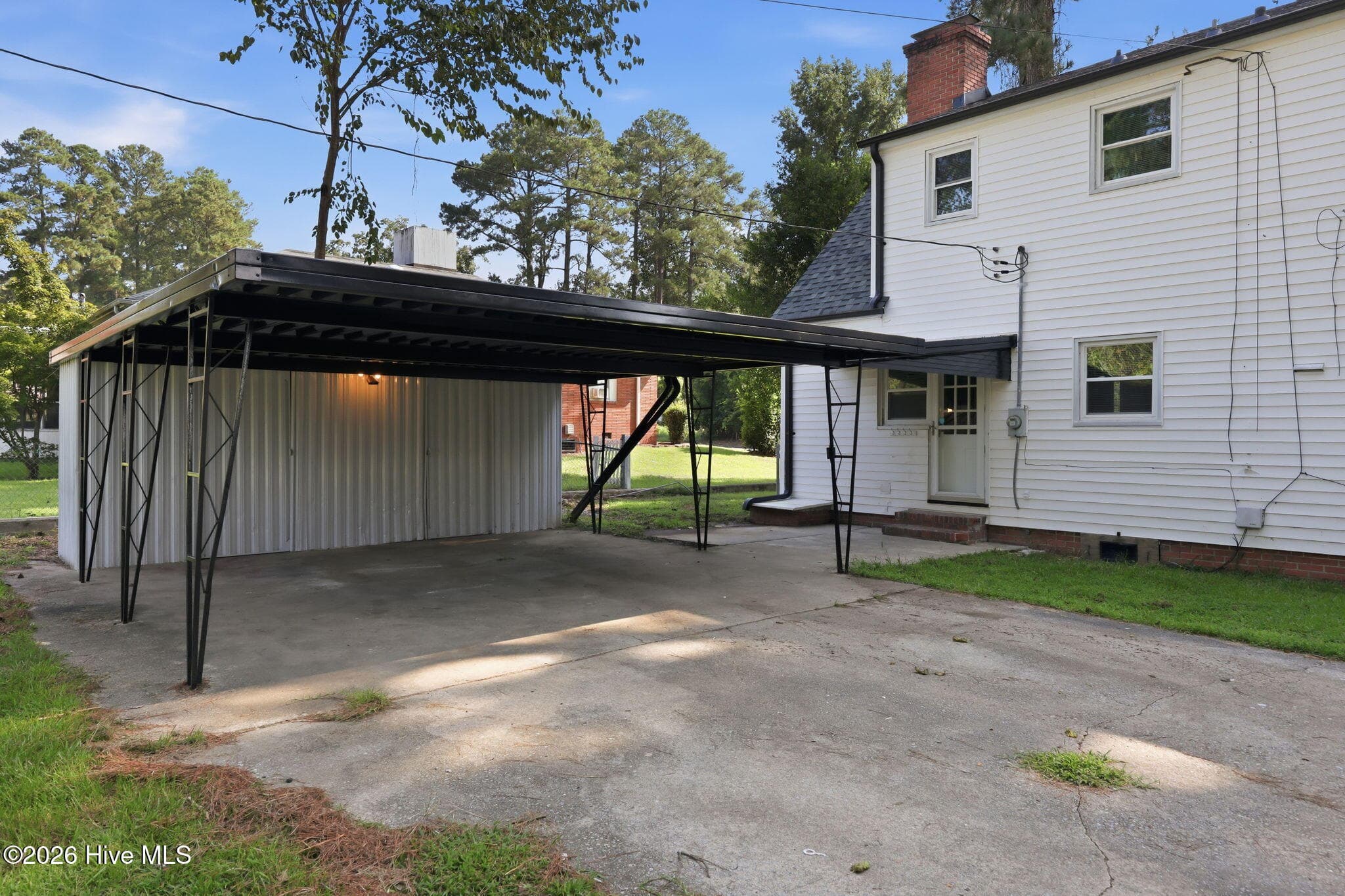 Single Family Residence at 900 Nelson Street, Kinston, NC 28501, photo 36 of 50