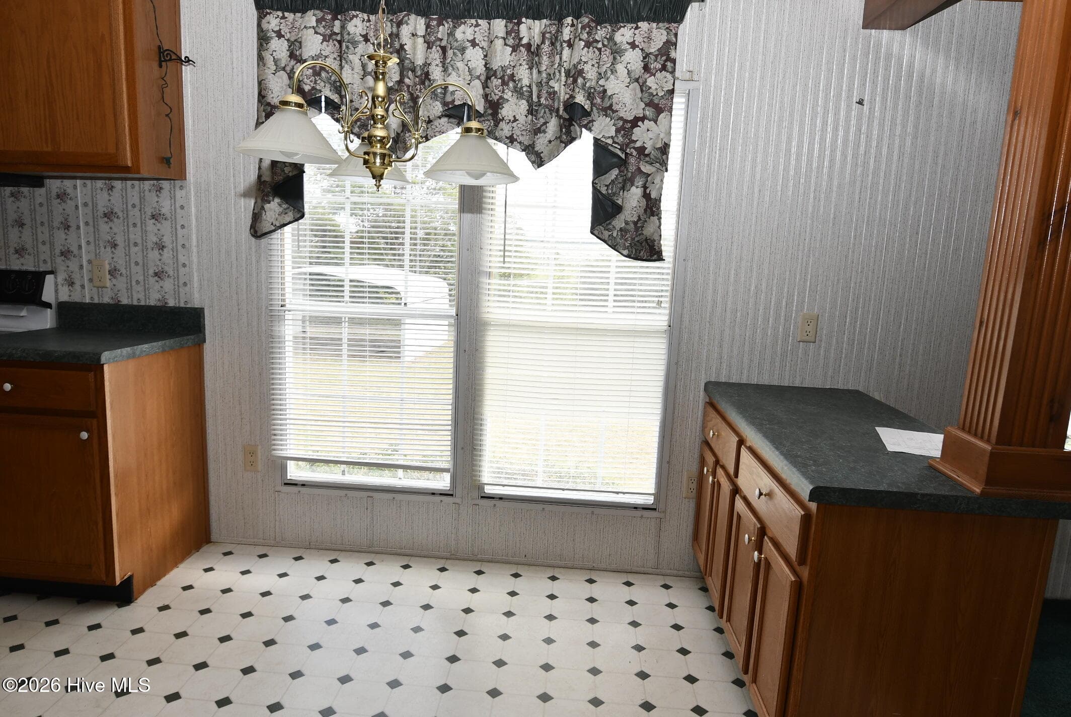 Manufactured Home at 1362 Gilmer Ricks Road, Conway, NC 27820, photo 10 of 29