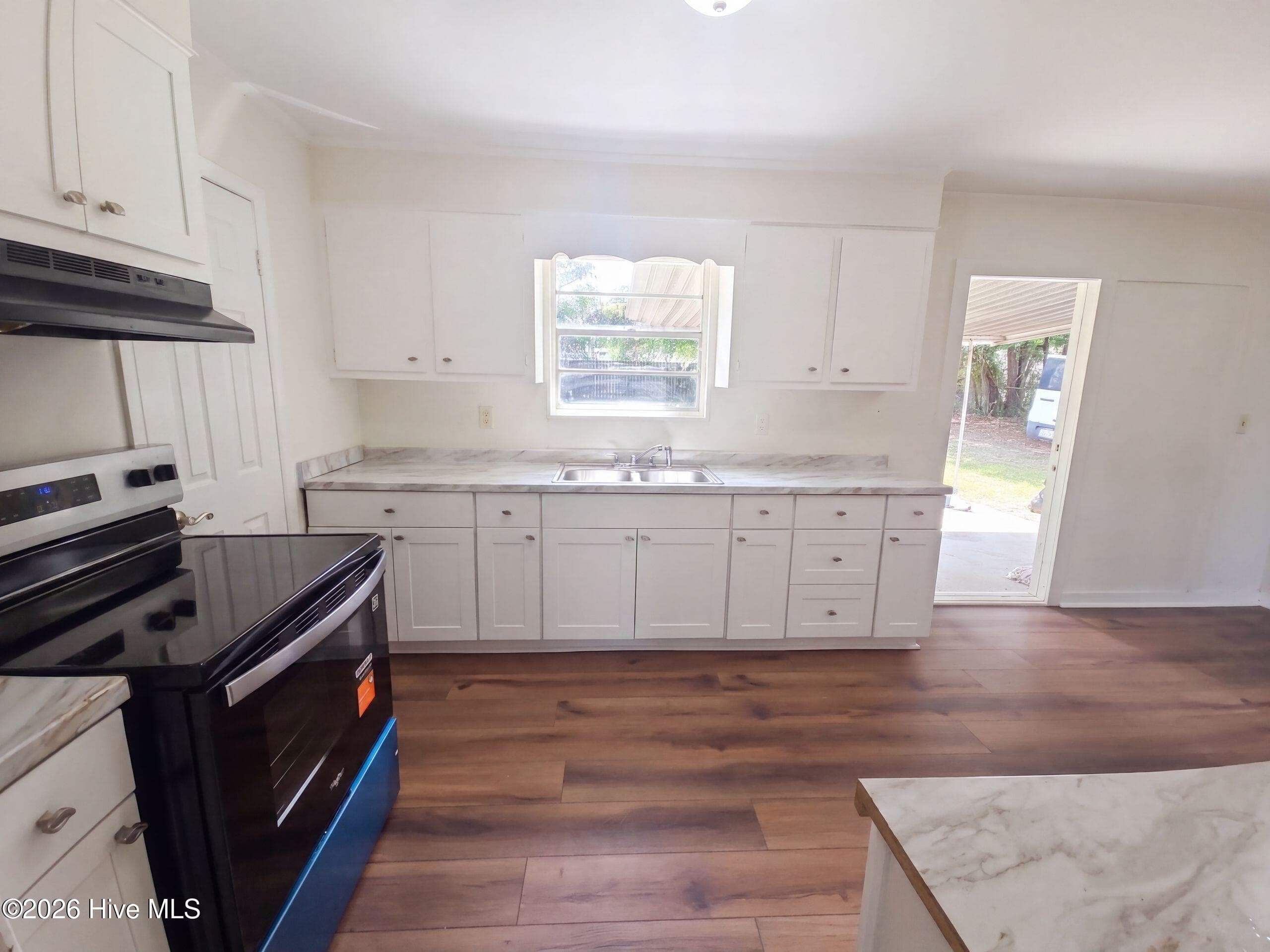 Single Family Residence at 1812 Empress Drive, Augusta, GA 30906, photo 2 of 37