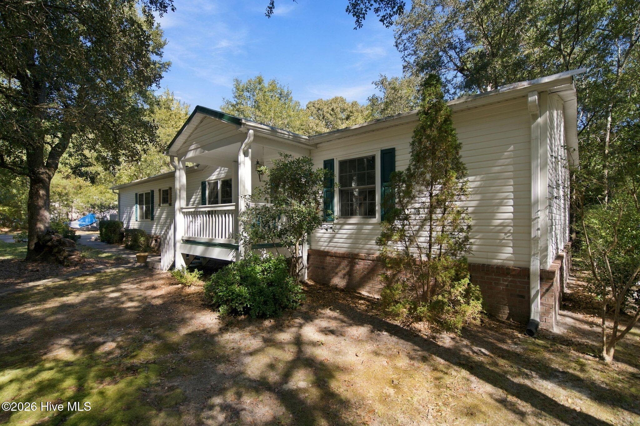 Manufactured Home at 42 Warwick Court, Hampstead, NC 28443, photo 38 of 55