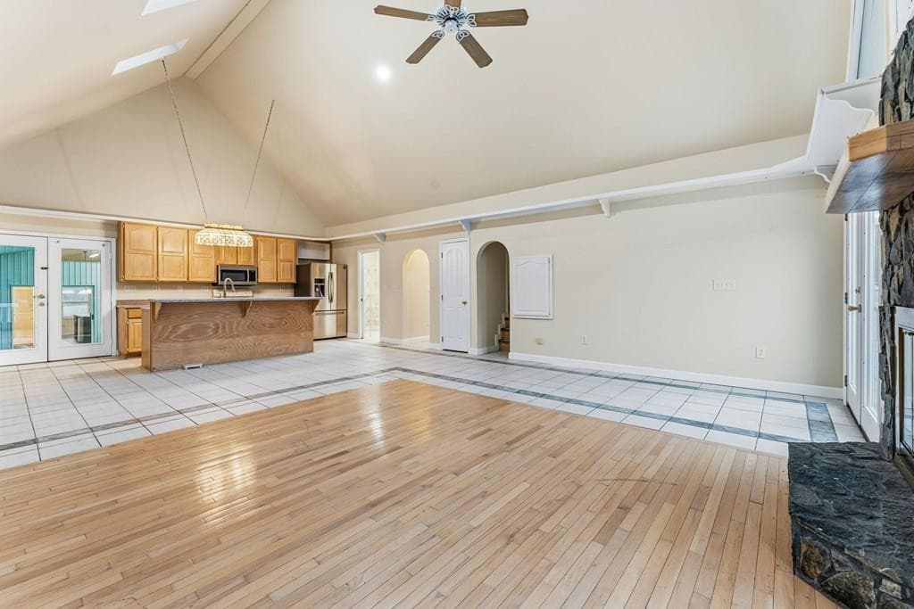 Residential at 286 Mccombs Road, Murphy, NC 28906, photo 11 of 73