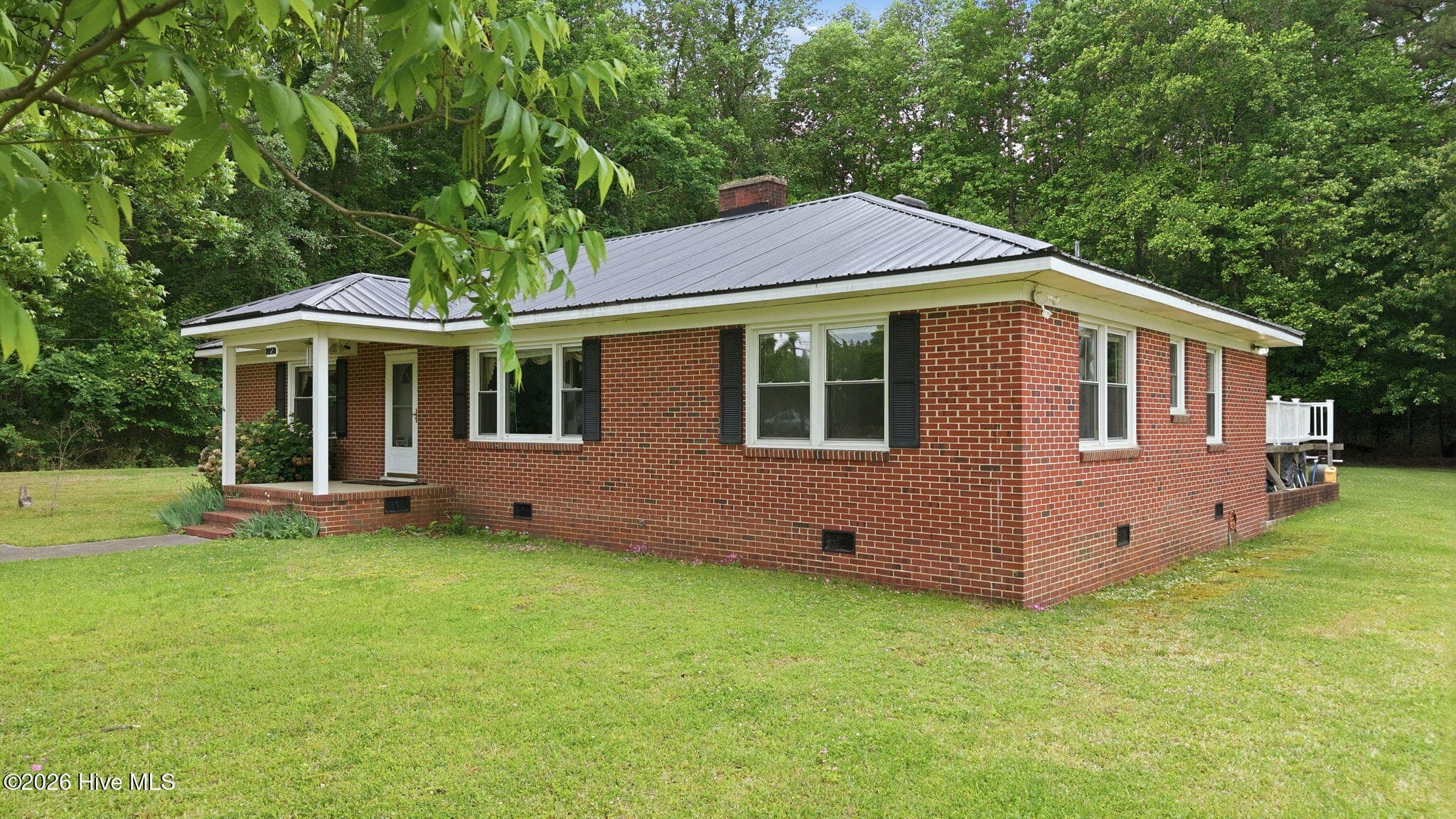 Single Family Residence at 1050 Springfield Road, Rocky Mount, NC 27801, photo 4 of 34