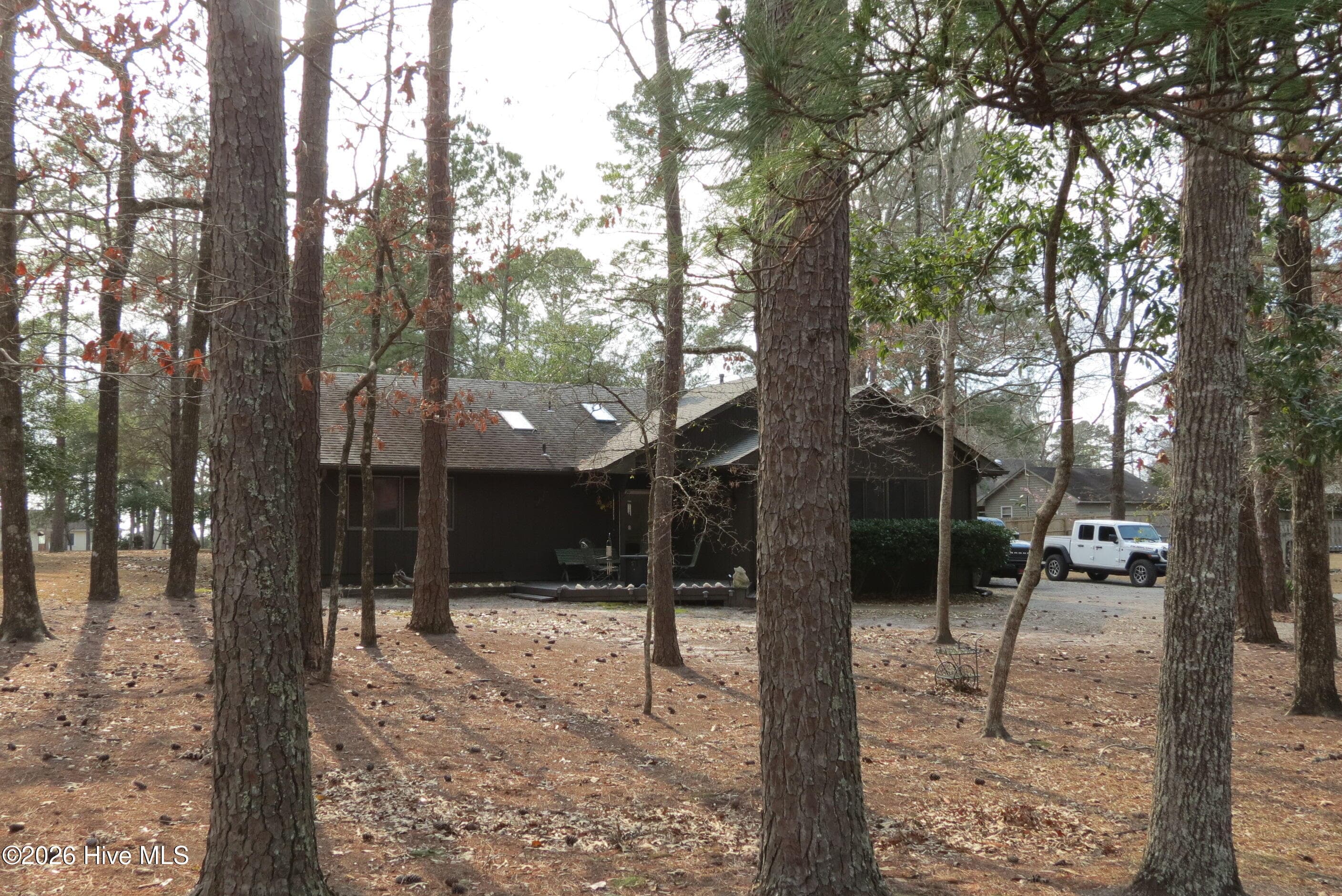 Single Family Residence at 135 Wilson Circle, Minnesott Beach, NC 28510, photo 4 of 75