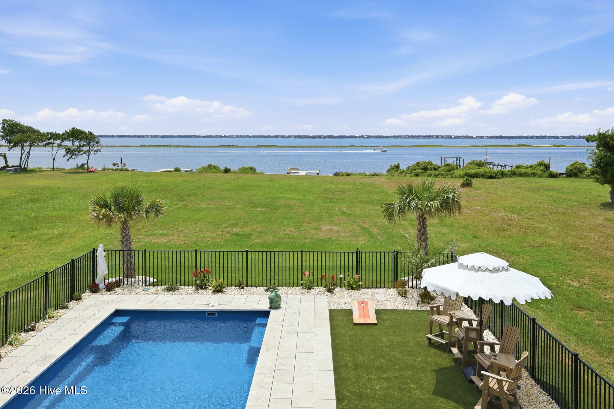 402 Kensington Place, Newport, NC 28570