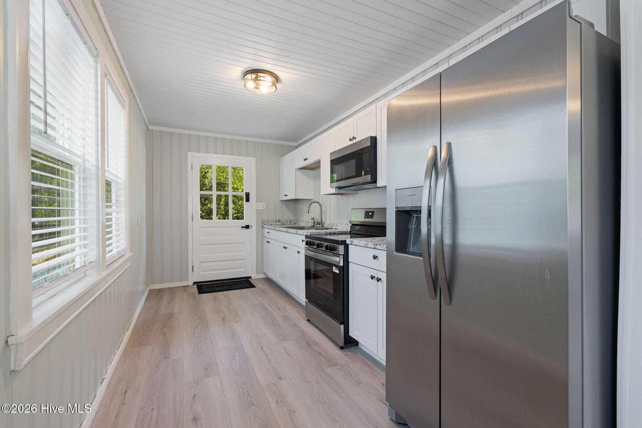 Single Family Residence at 212 Clay Street, Kinston, NC 28501, photo 9 of 14