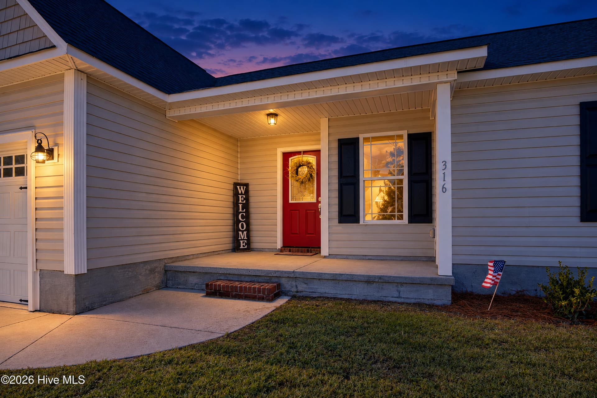 Single Family Residence at 316 Starky Drive, Richlands, NC 28574, photo 7 of 53