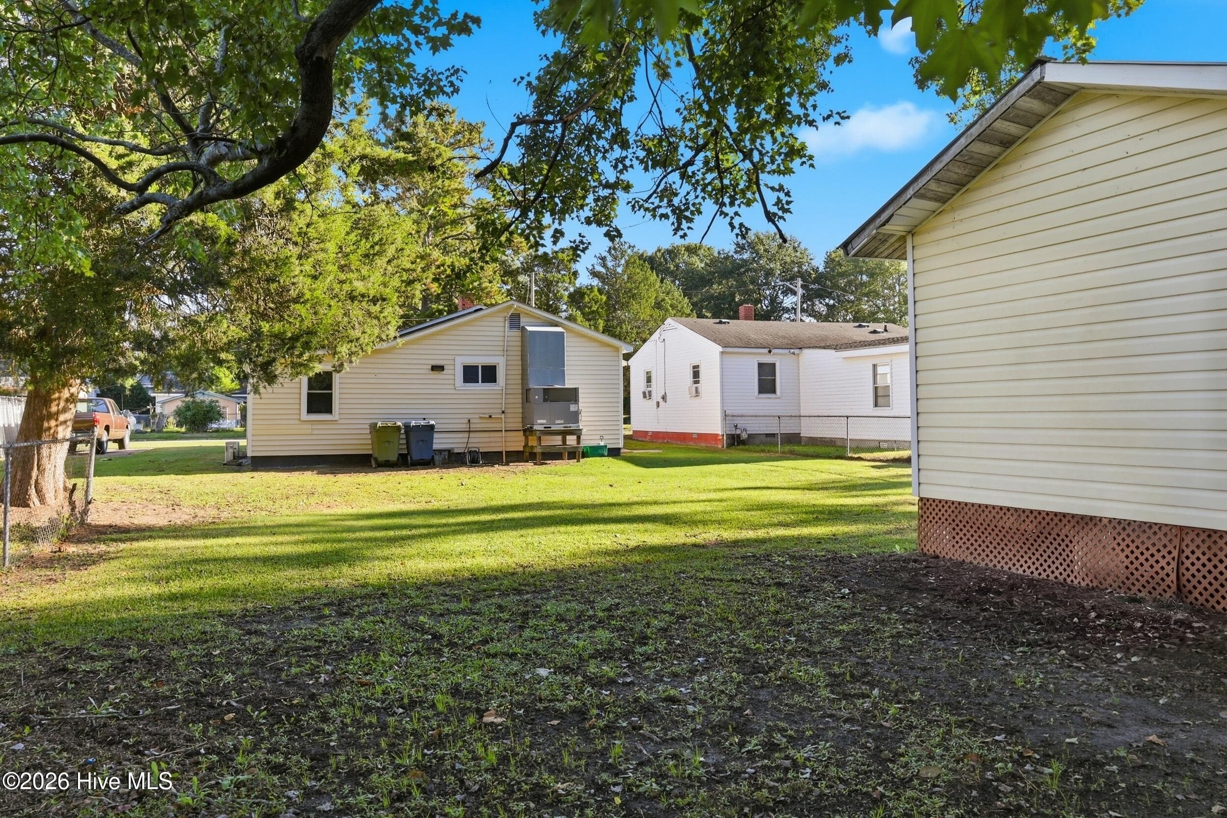 Single Family Residence at 614 W 10th Street, Washington, NC 27889, photo 9 of 26