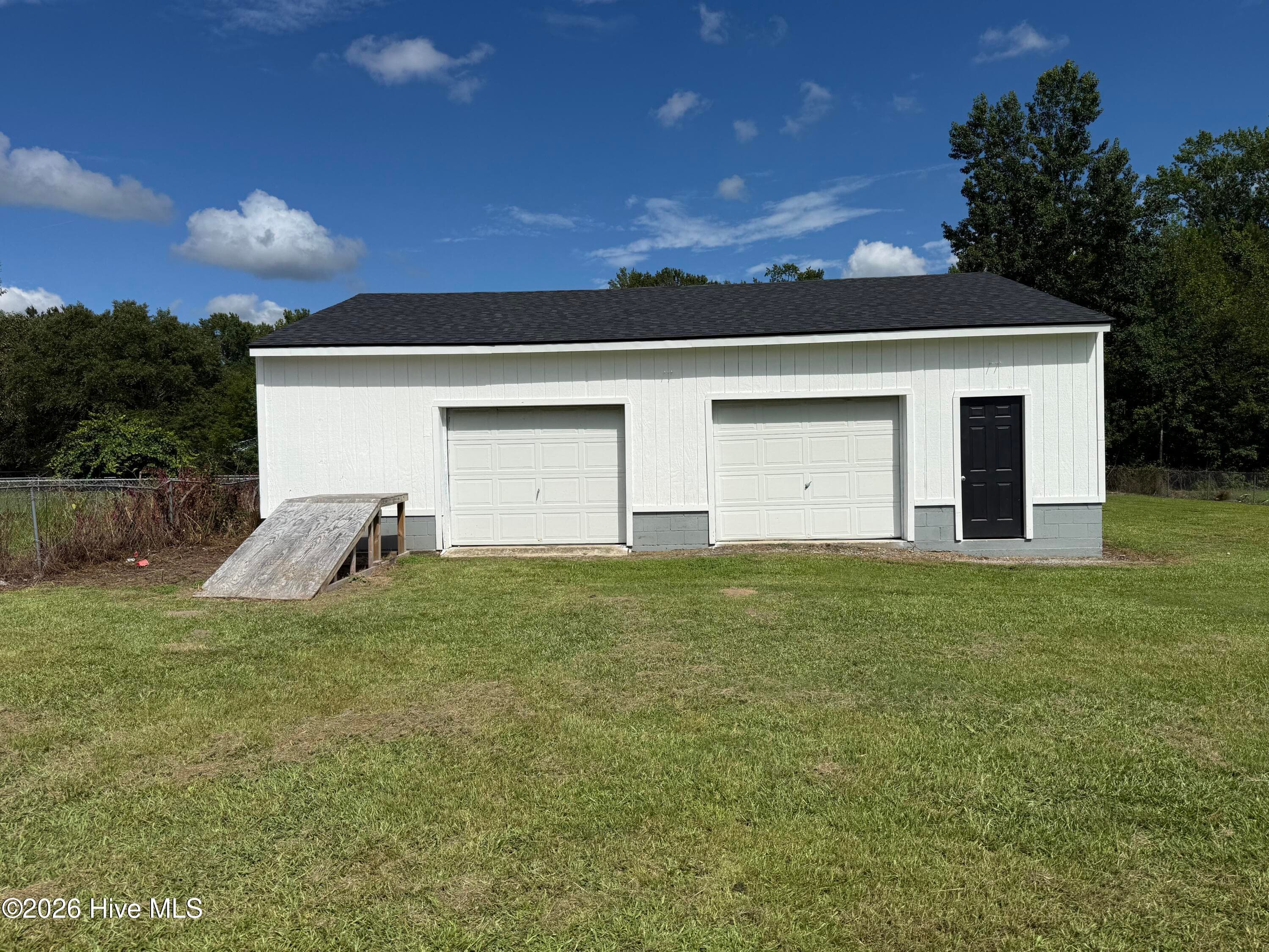 Manufactured Home at 6362 Faith Baptist Church Road, Pinetops, NC 27864, photo 21 of 31