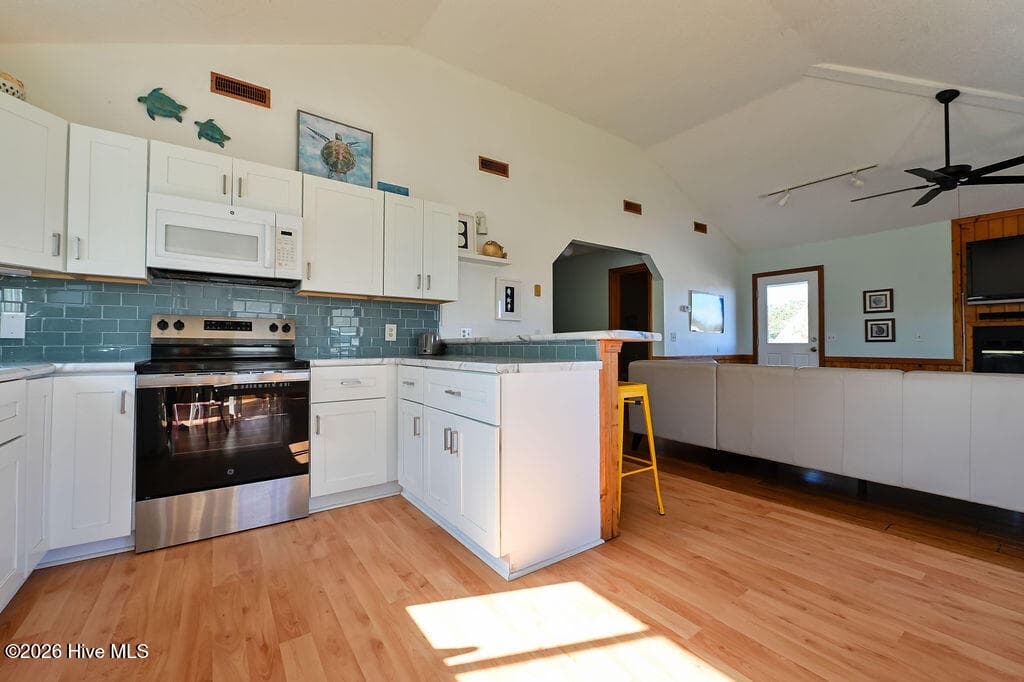 Single Family Residence at 758 Fish Crow Court, Corolla, NC 27927, photo 17 of 24