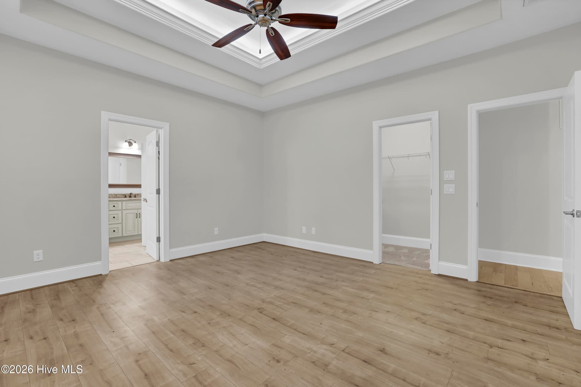 Single Family Residence at 115 Canvasback Point, Hampstead, NC 28443, photo 16 of 39