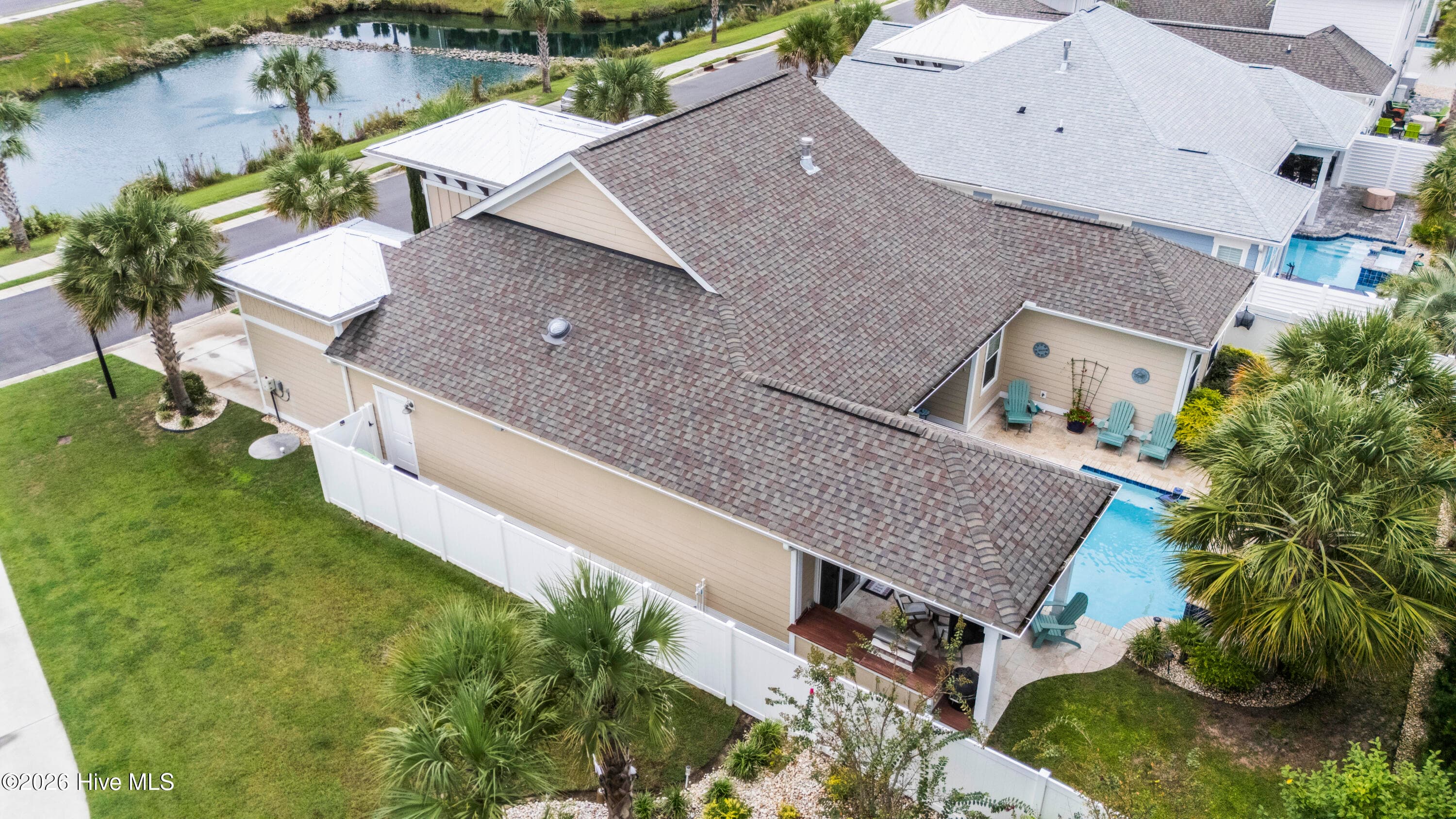 Single Family Residence at 1620 Harbour Place Drive, Calabash, NC 28467, photo 14 of 99