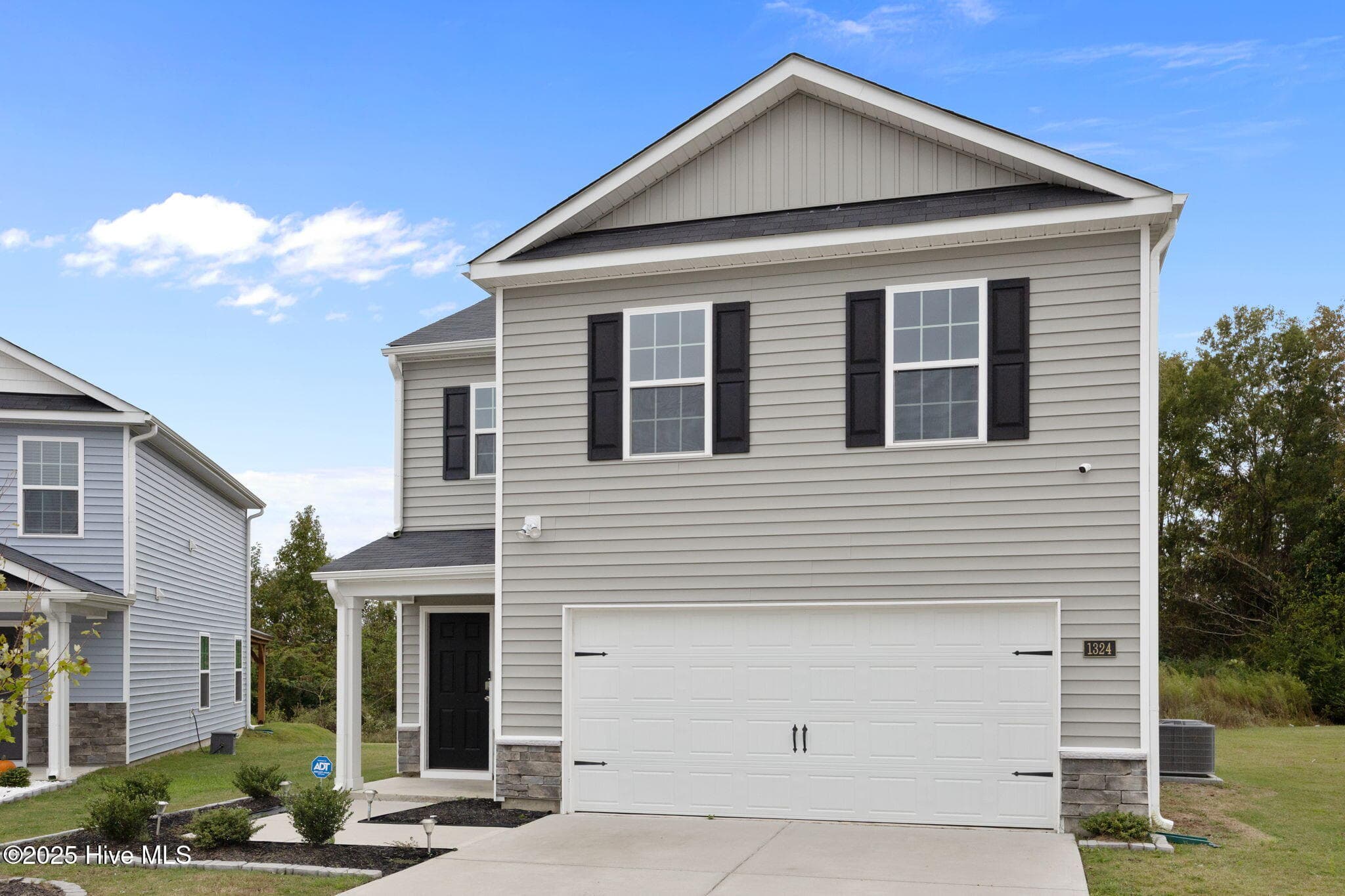 Single Family Residence at 1324 S Wilshire Court, Kinston, NC 28504, photo 5 of 53