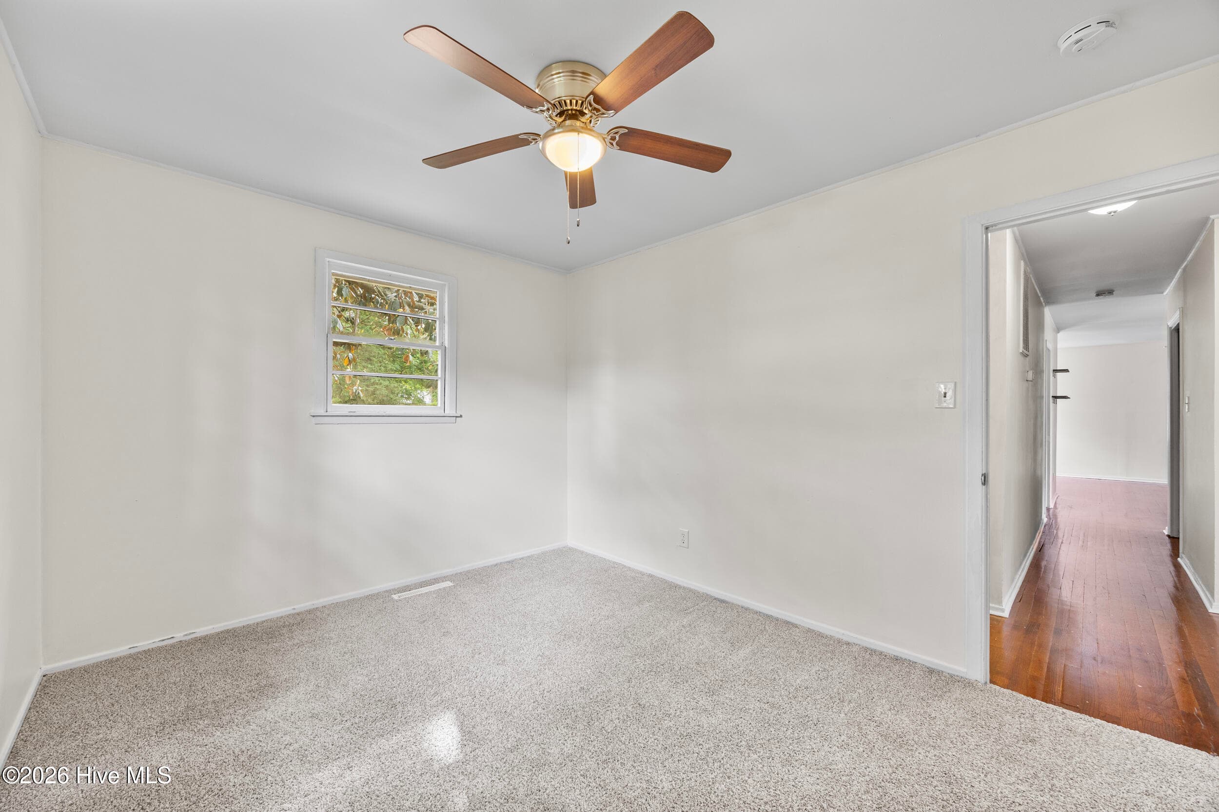 Single Family Residence at 530 Oak Lane, Jacksonville, NC 28540, photo 21 of 32