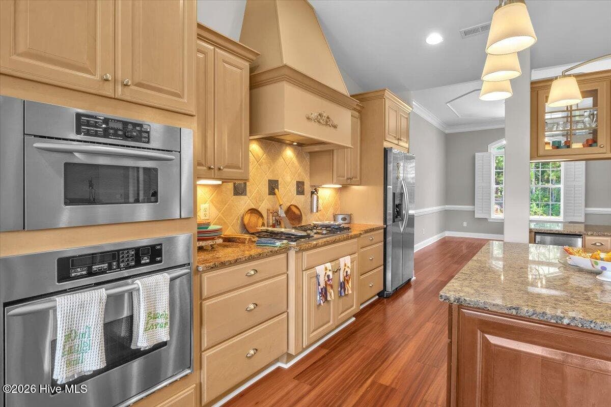 Single Family Residence at 609 Sawgrass Road, Hampstead, NC 28443, photo 20 of 105