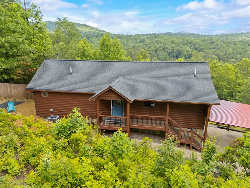 Single Family Residence at 815 Smokey Hollow Drive, Murphy, NC 28906, photo 2 of 50