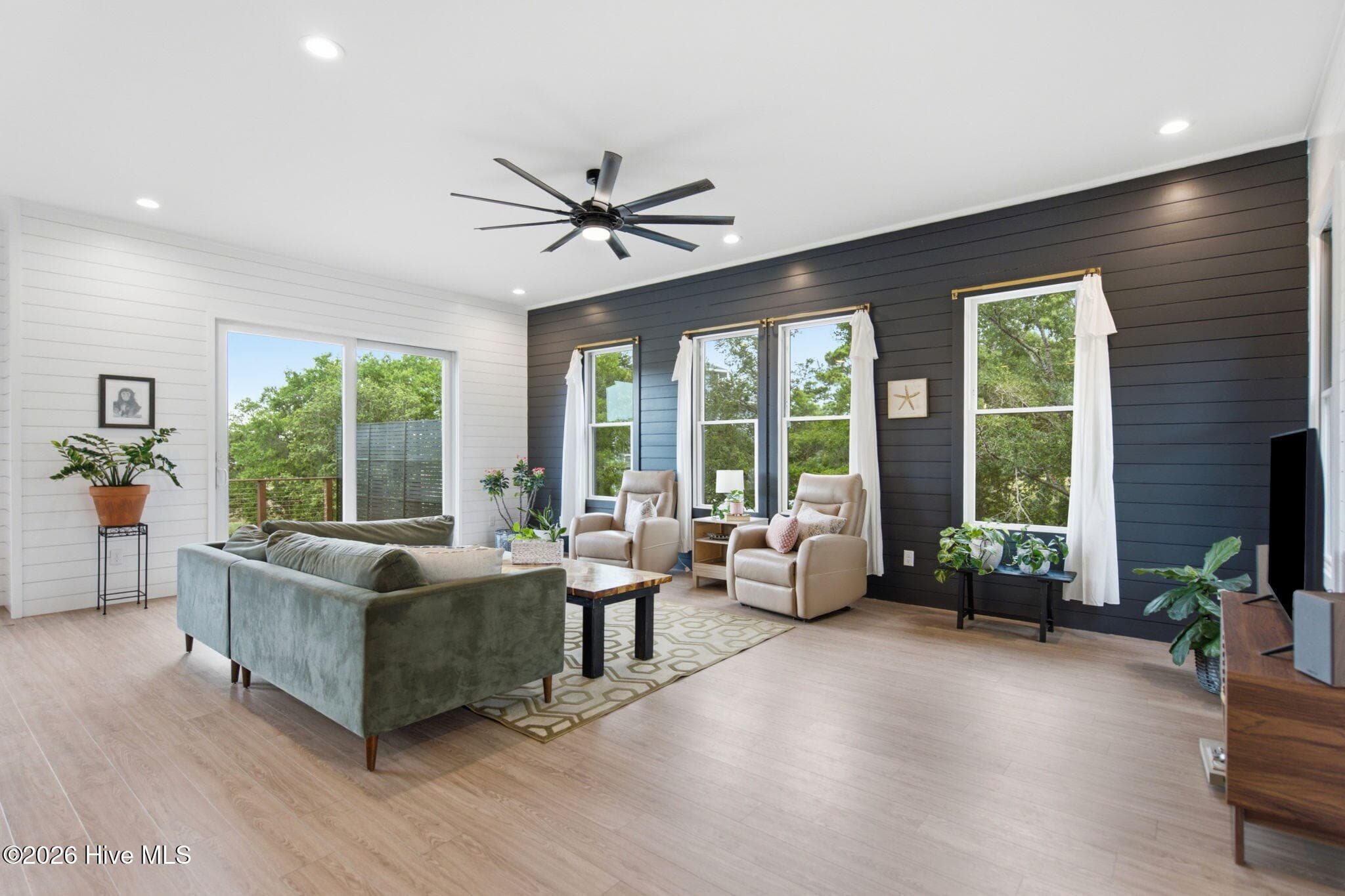 Single Family Residence at 9202 River Road, Wilmington, NC 28412, photo 9 of 77