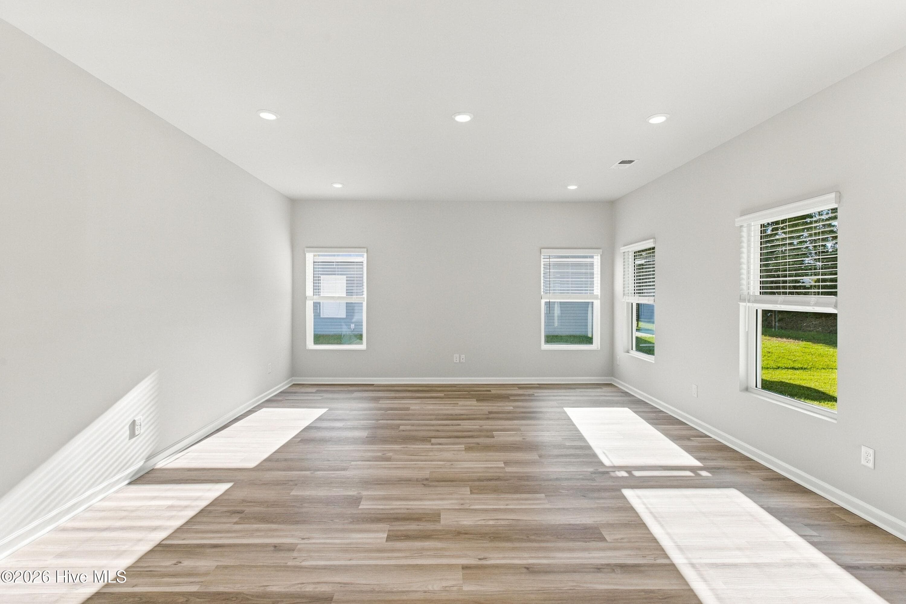 Single Family Residence at 982 Gregory Fork Road, Richlands, NC 28574, photo 6 of 46