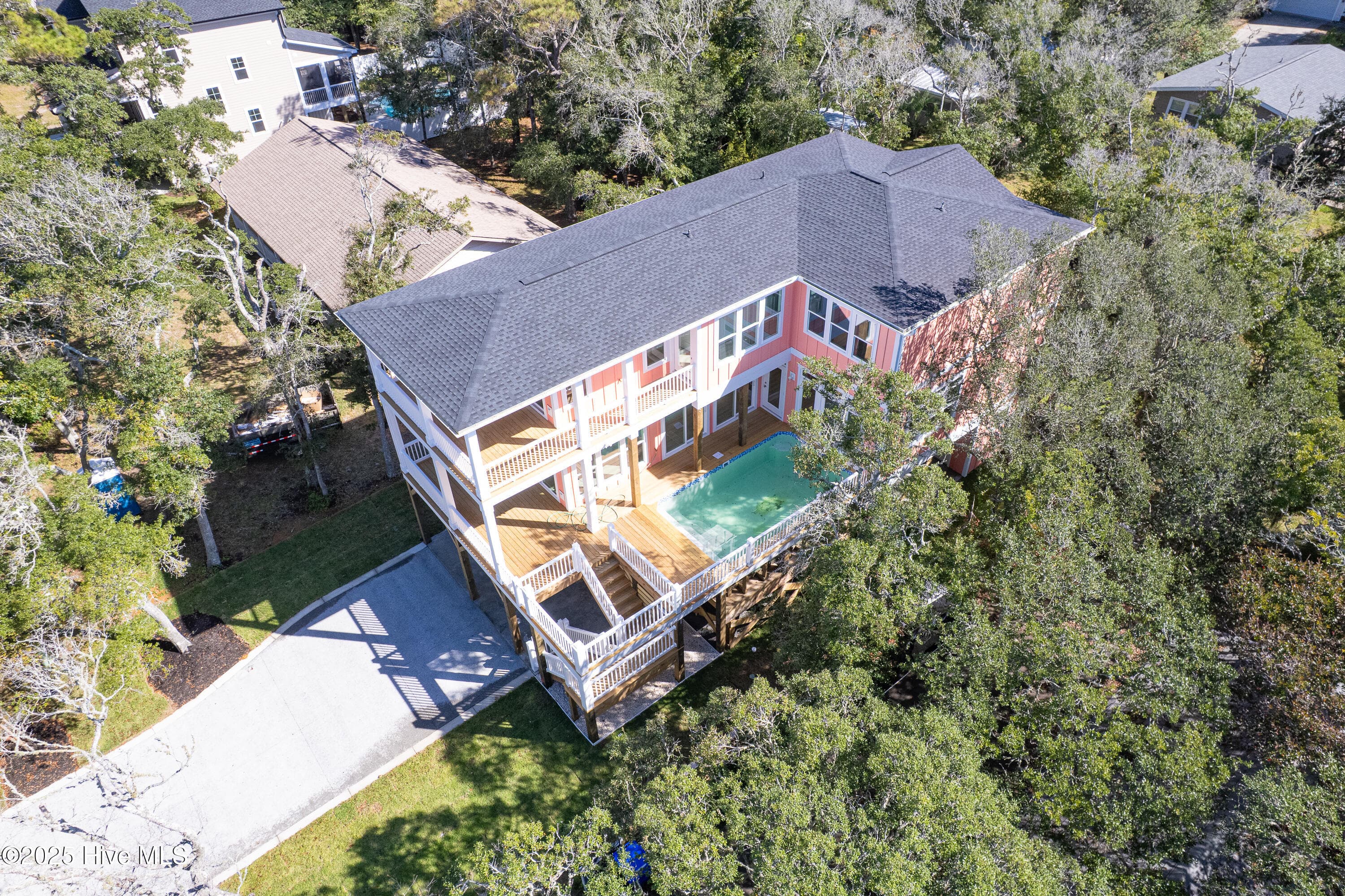 Single Family Residence at 114 SE 75th Street, Oak Island, NC 28465, photo 10 of 164