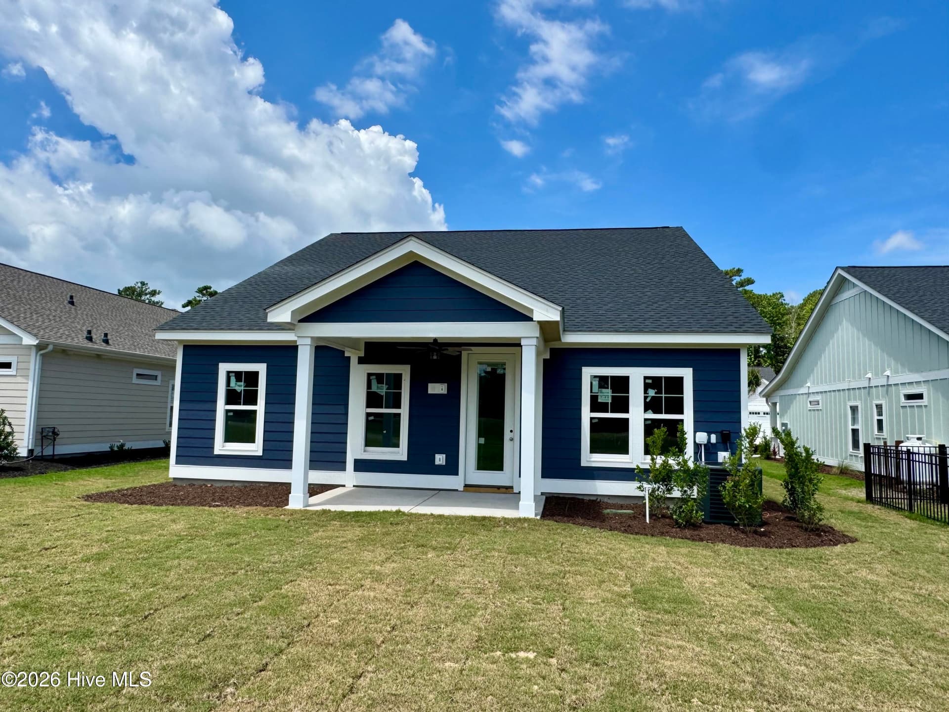 Single Family Residence at 2042 Greenside Manor Drive SW, Ocean Isle Beach, NC 28469, photo 6 of 15