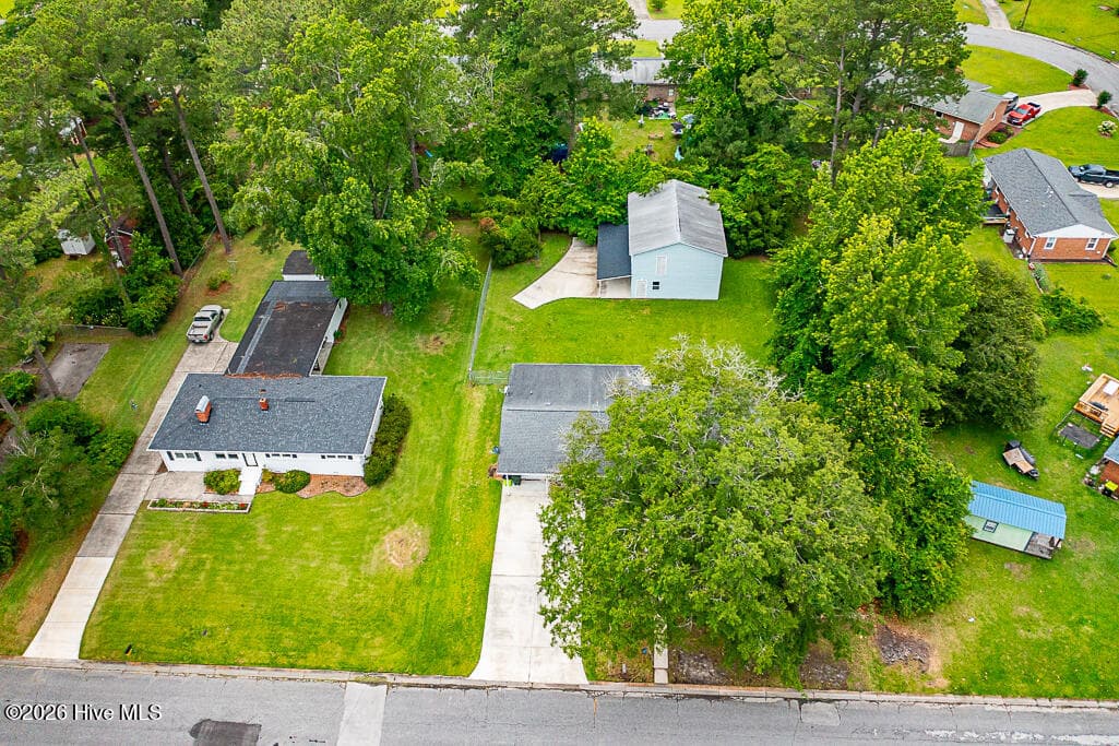 Single Family Residence at 1113 Cherry Tree Drive, New Bern, NC 28562, photo 3 of 80