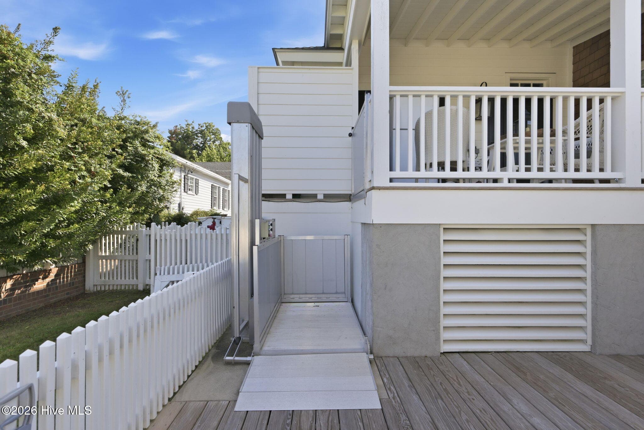 Single Family Residence at 109 Broad Street, Beaufort, NC 28516, photo 32 of 41