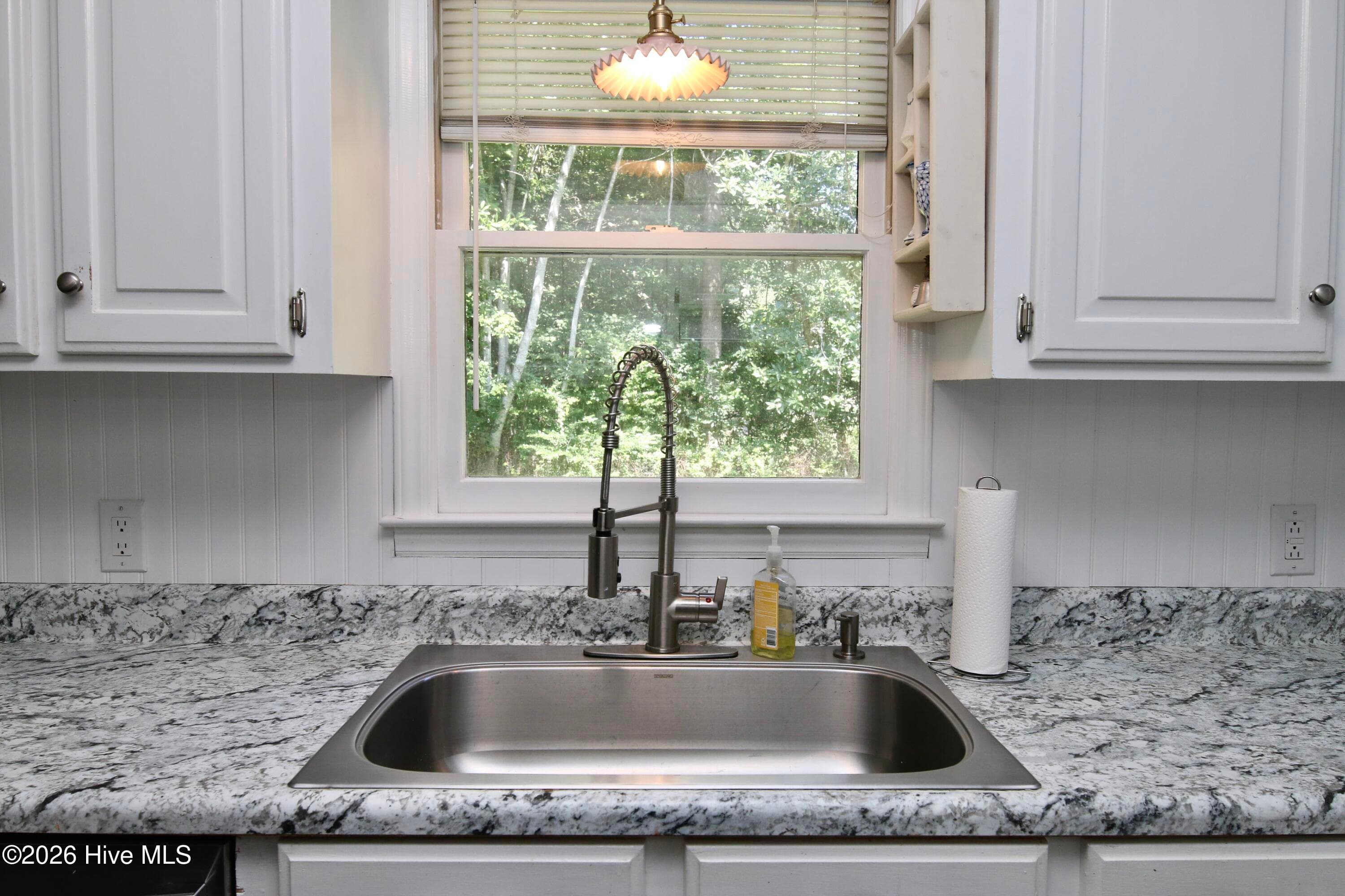 Single Family Residence at 329 S Wedgewood Drive, Washington, NC 27889, photo 14 of 35