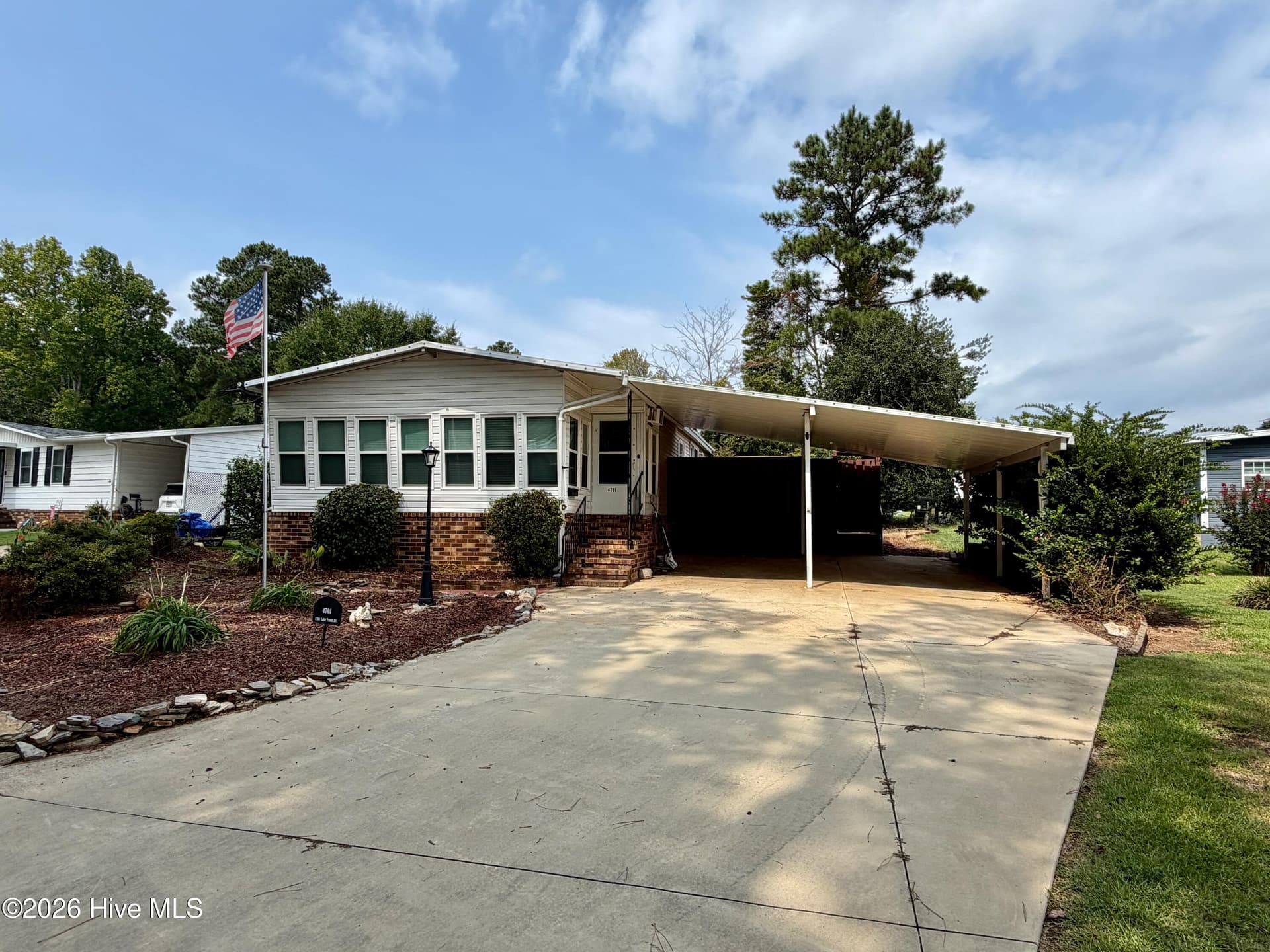 Manufactured Home at 4701 Lake Front Drive, Martinez, GA 30907, photo 2 of 23