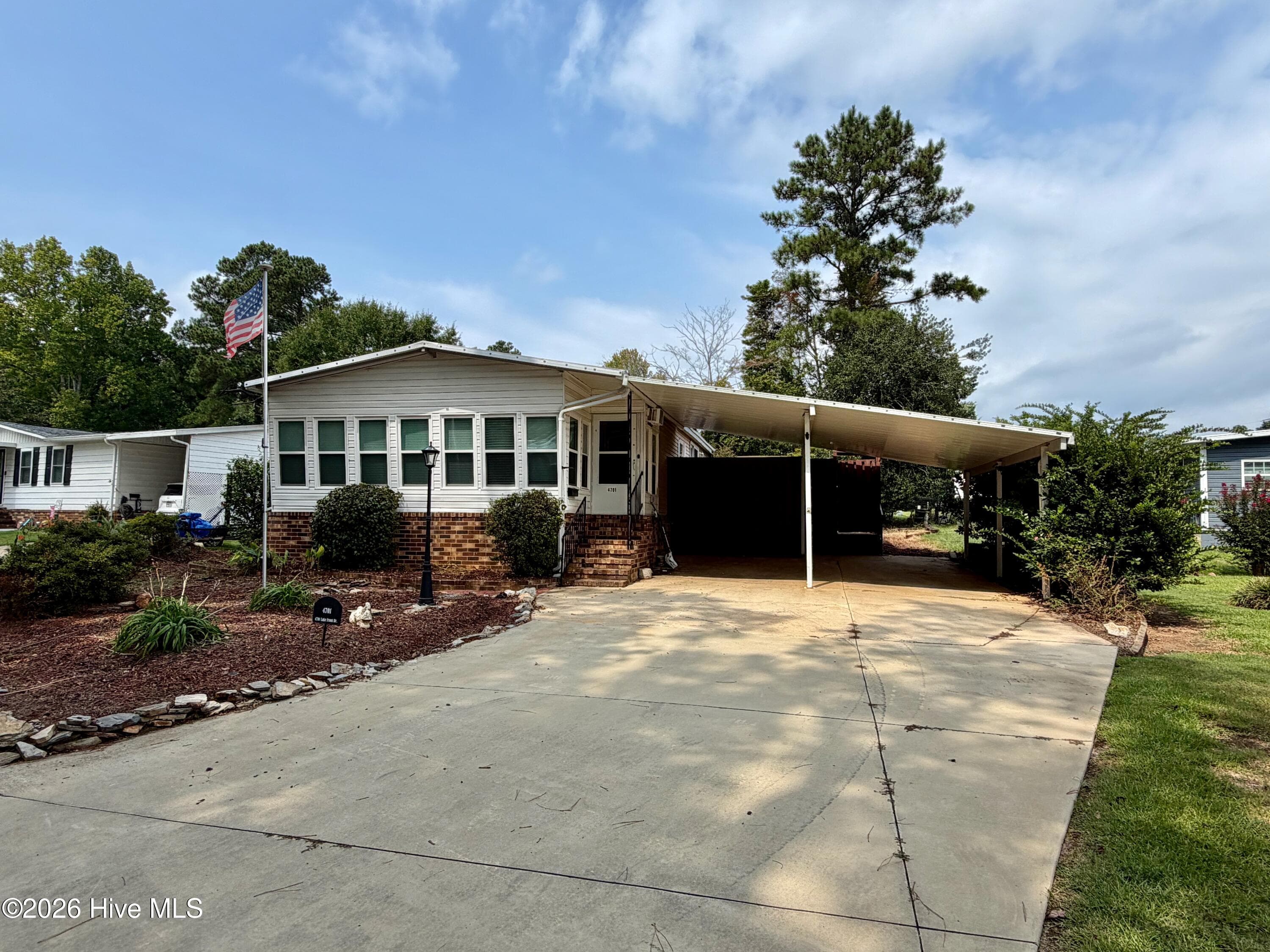 Manufactured Home at 4701 Lake Front Drive, Martinez, GA 30907, photo 2 of 23