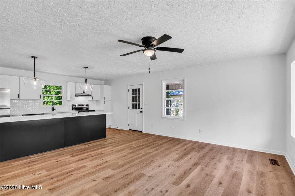 Single Family Residence at 604 S Hardin Street, Southern Pines, NC 28387, photo 18 of 46