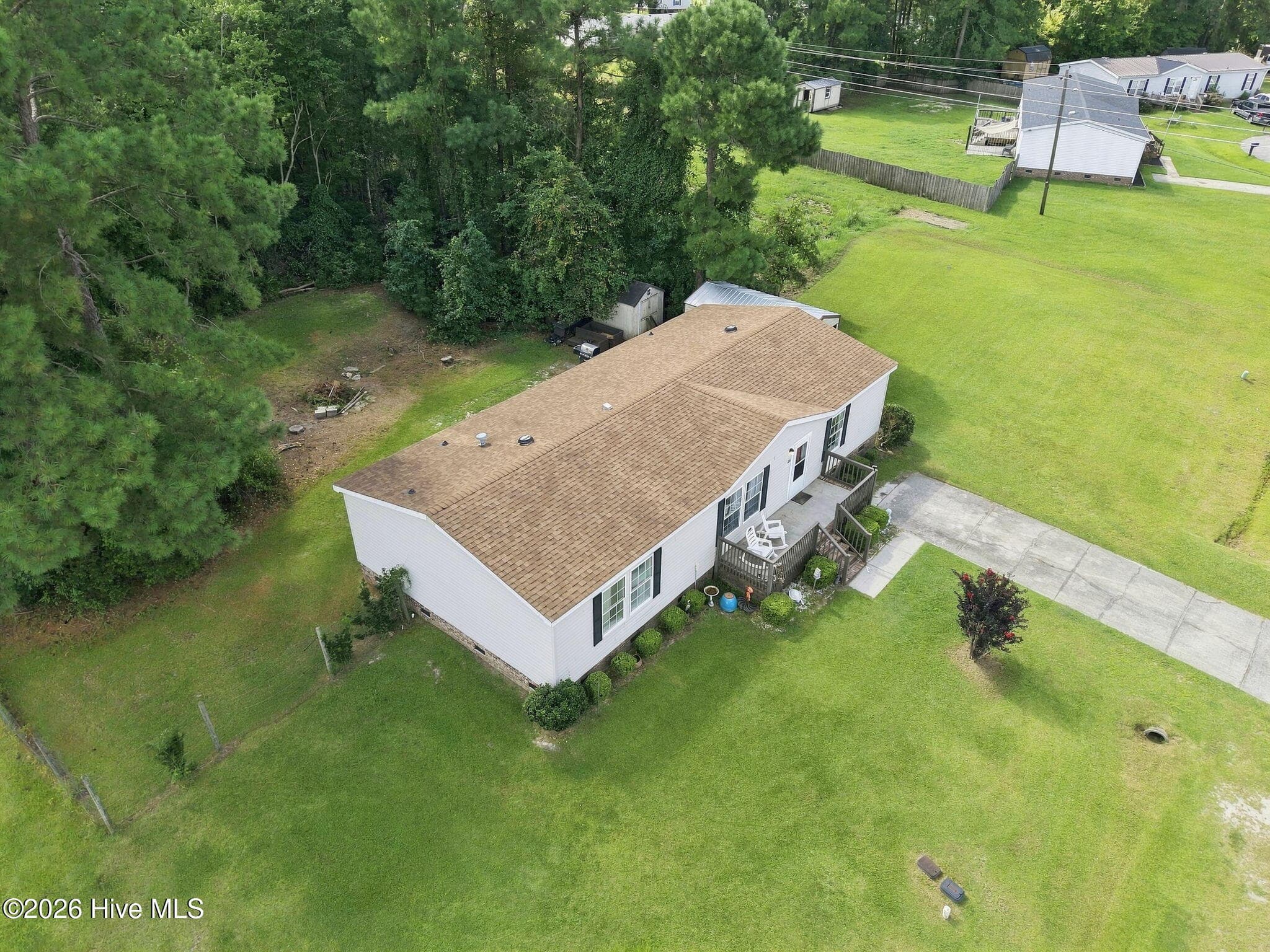 Manufactured Home at 206 Shipmans Pike, Jacksonville, NC 28546, photo 40 of 51