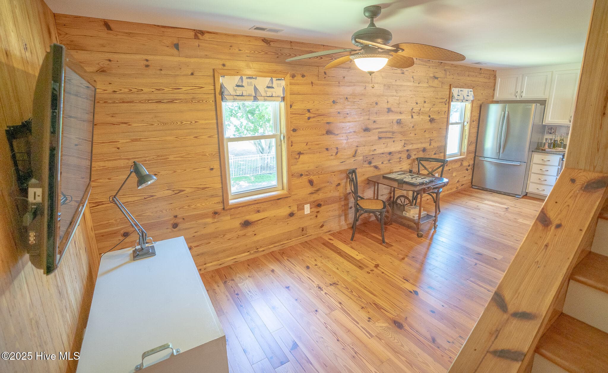Single Family Residence at 101 Hamilton Lane, Hubert, NC 28539, photo 2 of 4
