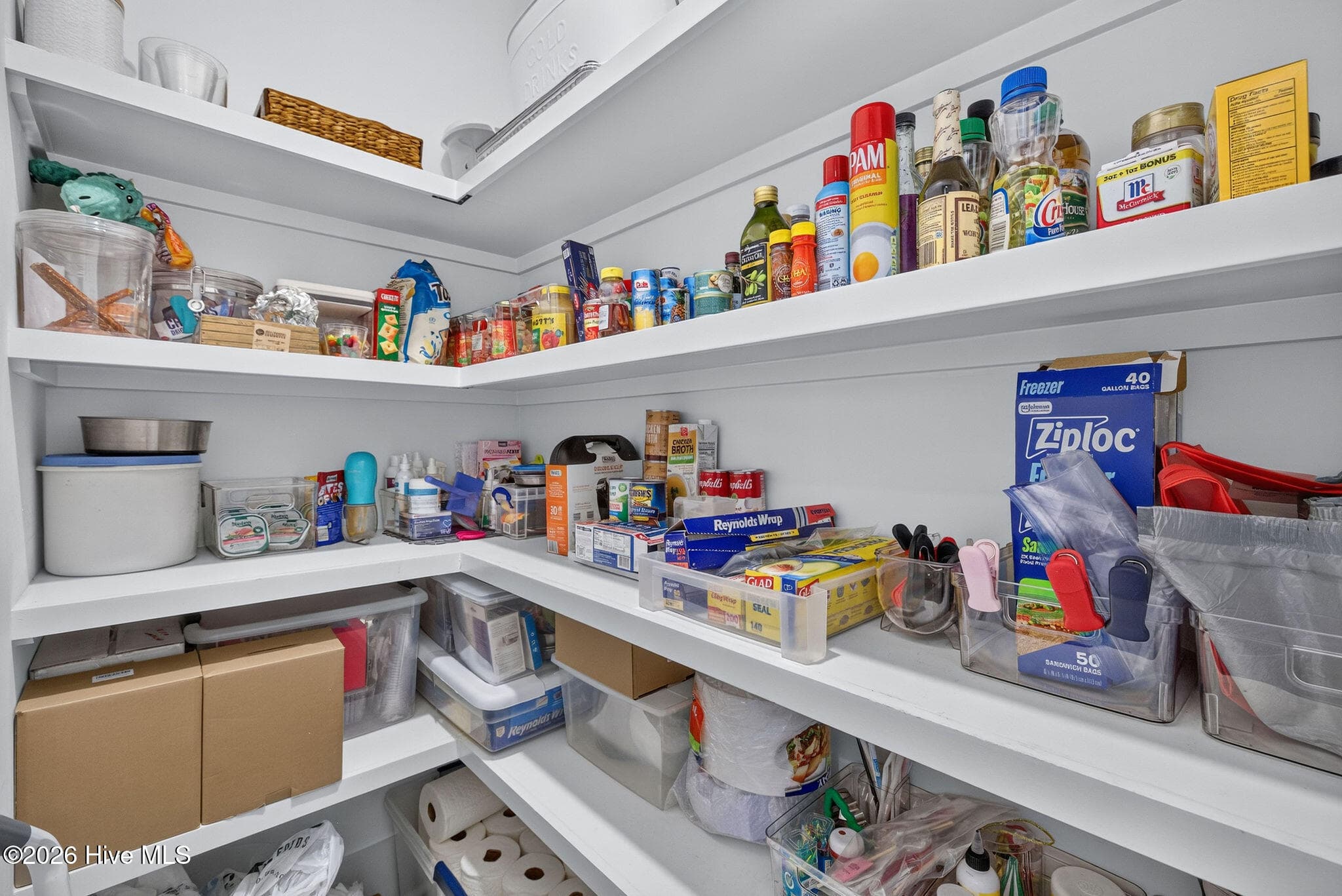 Pantry - 8110 Manassas Lake Lane, Leland, NC 28451