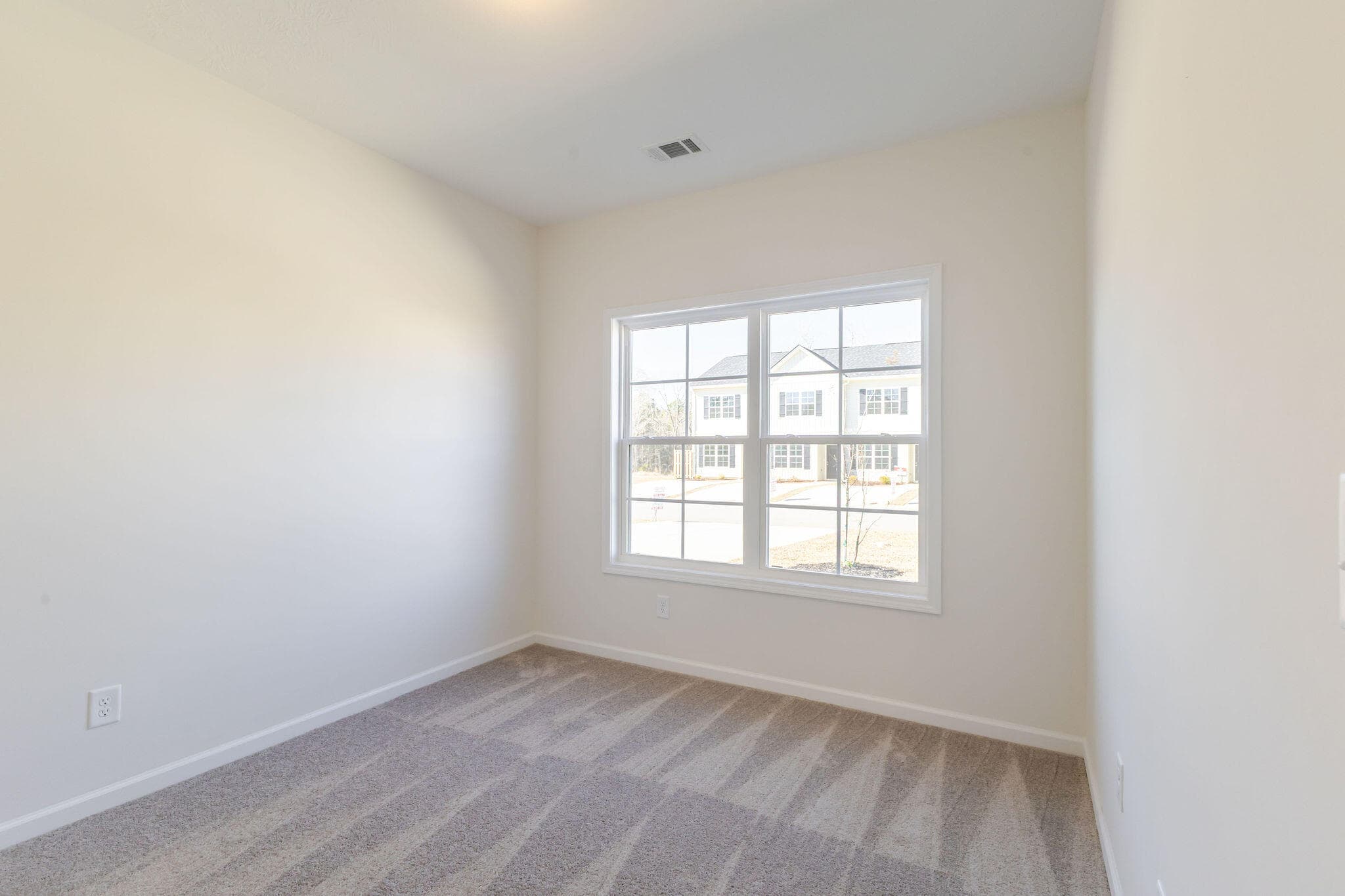 Townhouse at 356 Bordeaux Drive, Thomson, GA 30824, photo 2 of 19