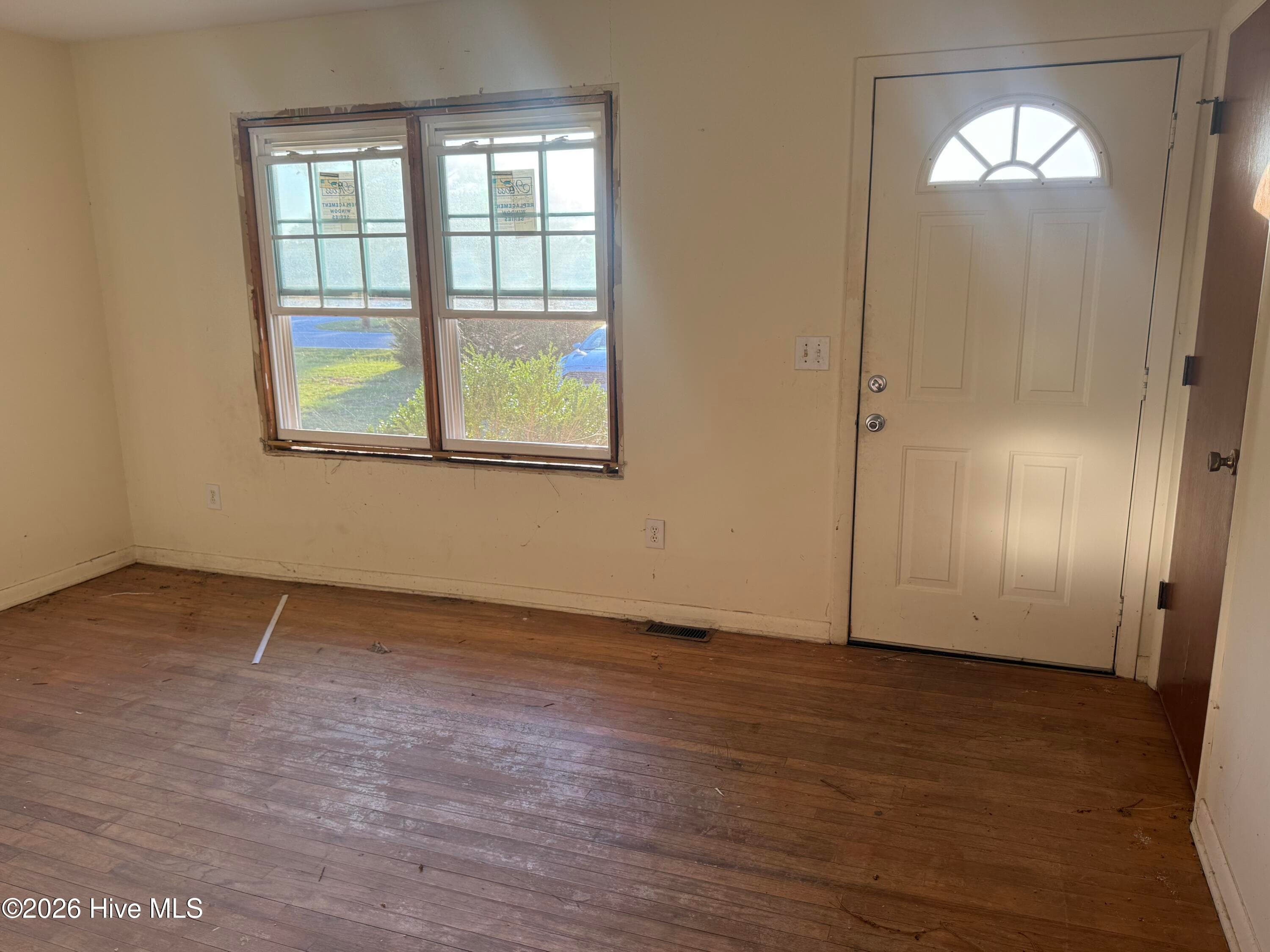 Single Family Residence at 766 Carolina 41, Trenton, NC 28585, photo 7 of 9