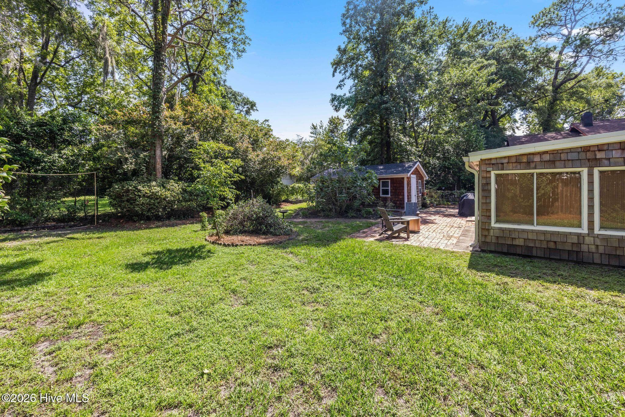 Single Family Residence at 414 Northern Boulevard, Wilmington, NC 28401, photo 3 of 3