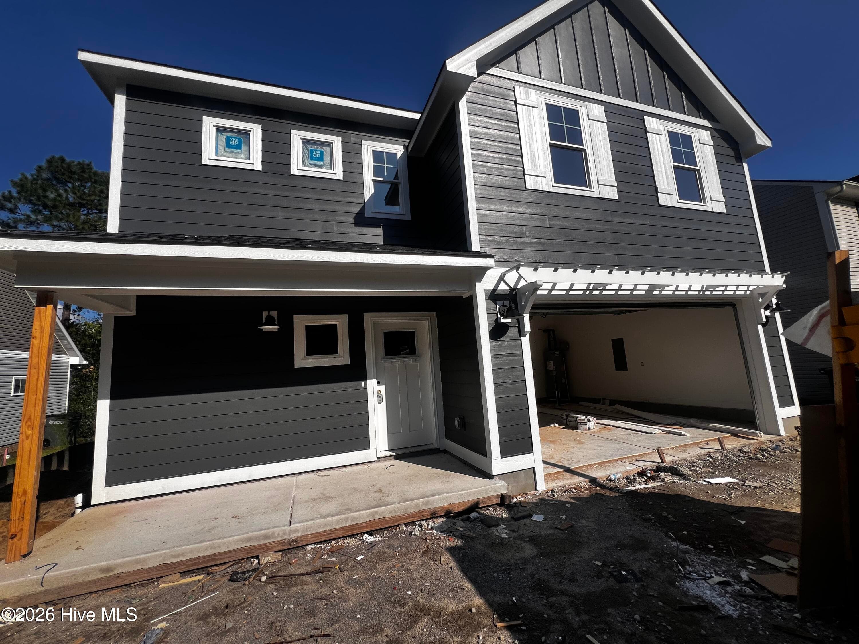 Single Family Residence at 725 Thrush Drive, Vass, NC 28394, photo 2 of 21