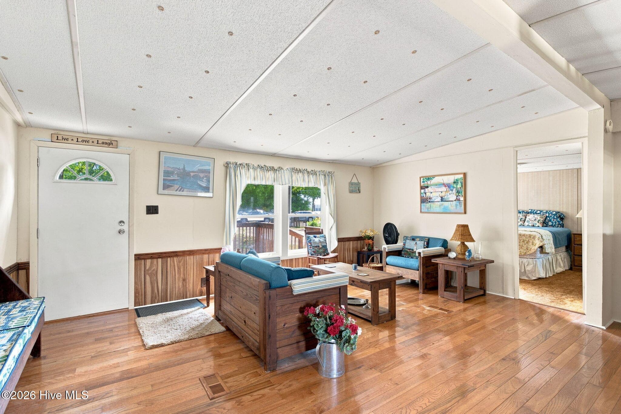 Manufactured Home at 1710 Ocean View Drive SW, Ocean Isle Beach, NC 28469, photo 3 of 41