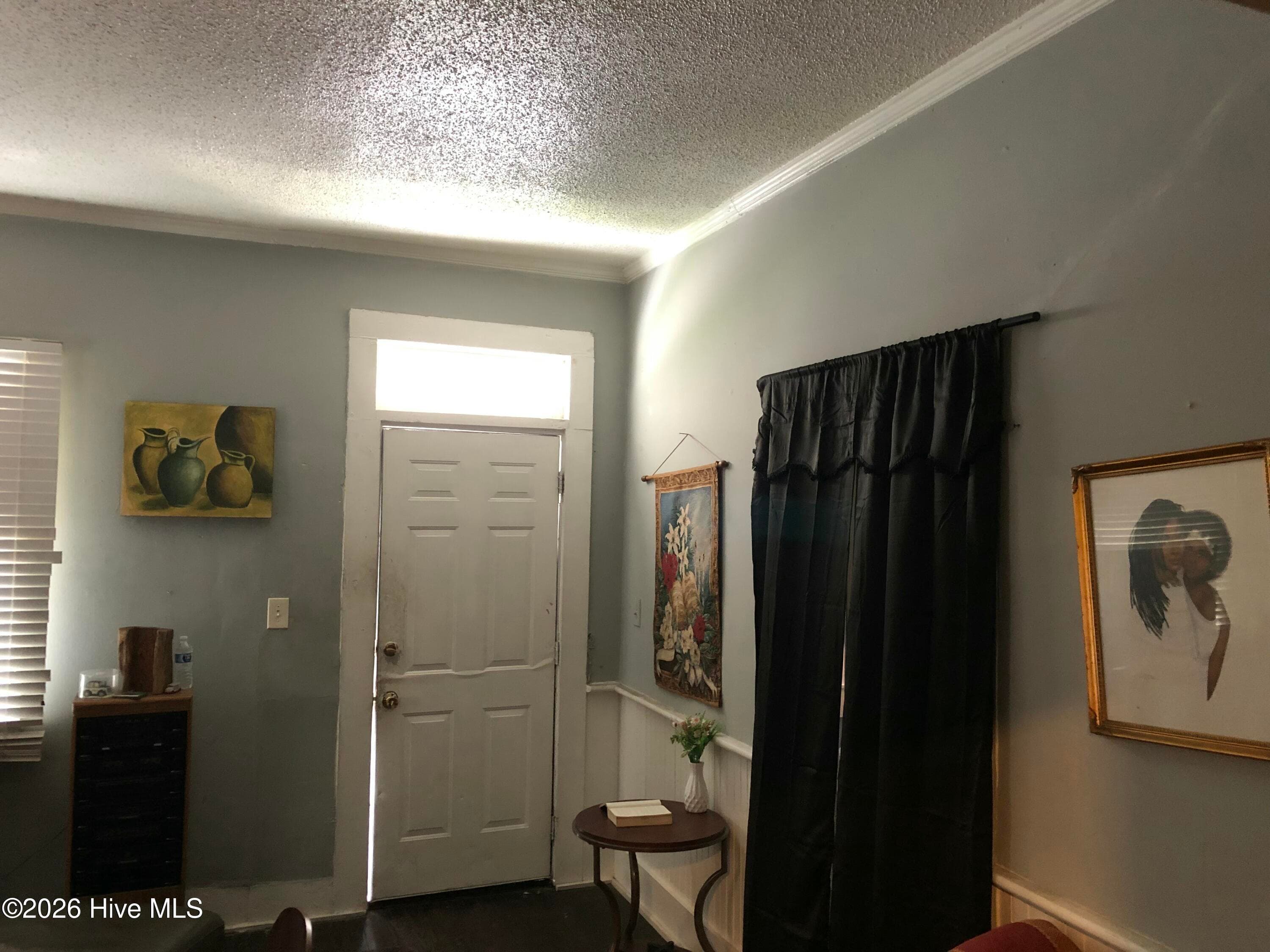 Single Family Residence at 102 S 11th Street, Wilmington, NC 28401, photo 5 of 12