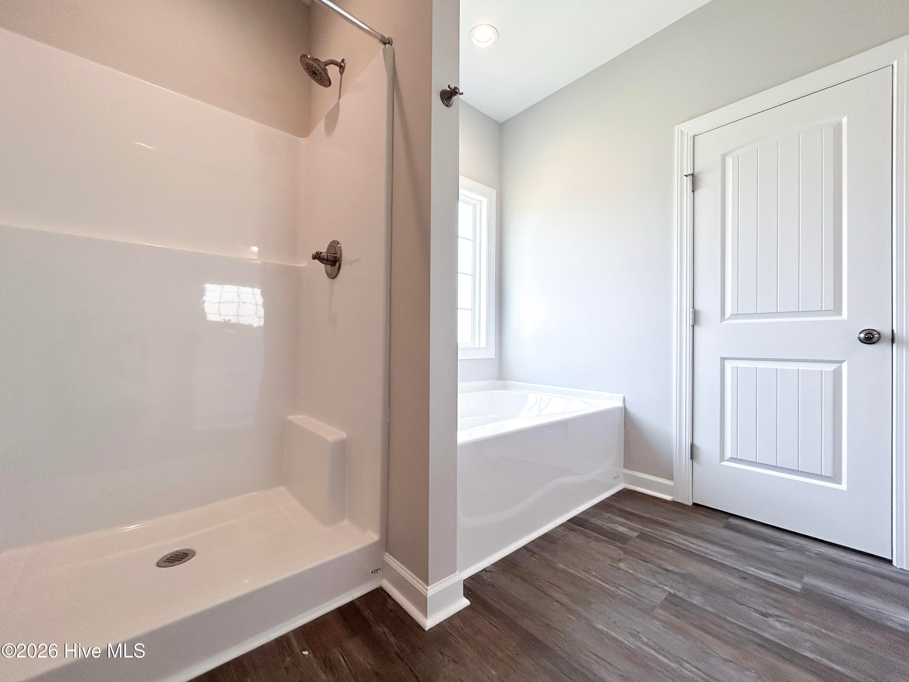 Single Family Residence at 824 Hidden Bridge Drive, Jacksonville, NC 28546, photo 25 of 54