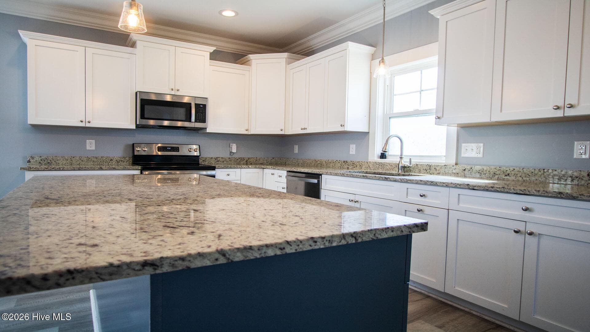 279 E Ivybridge Drive, Hubert, NC 28539