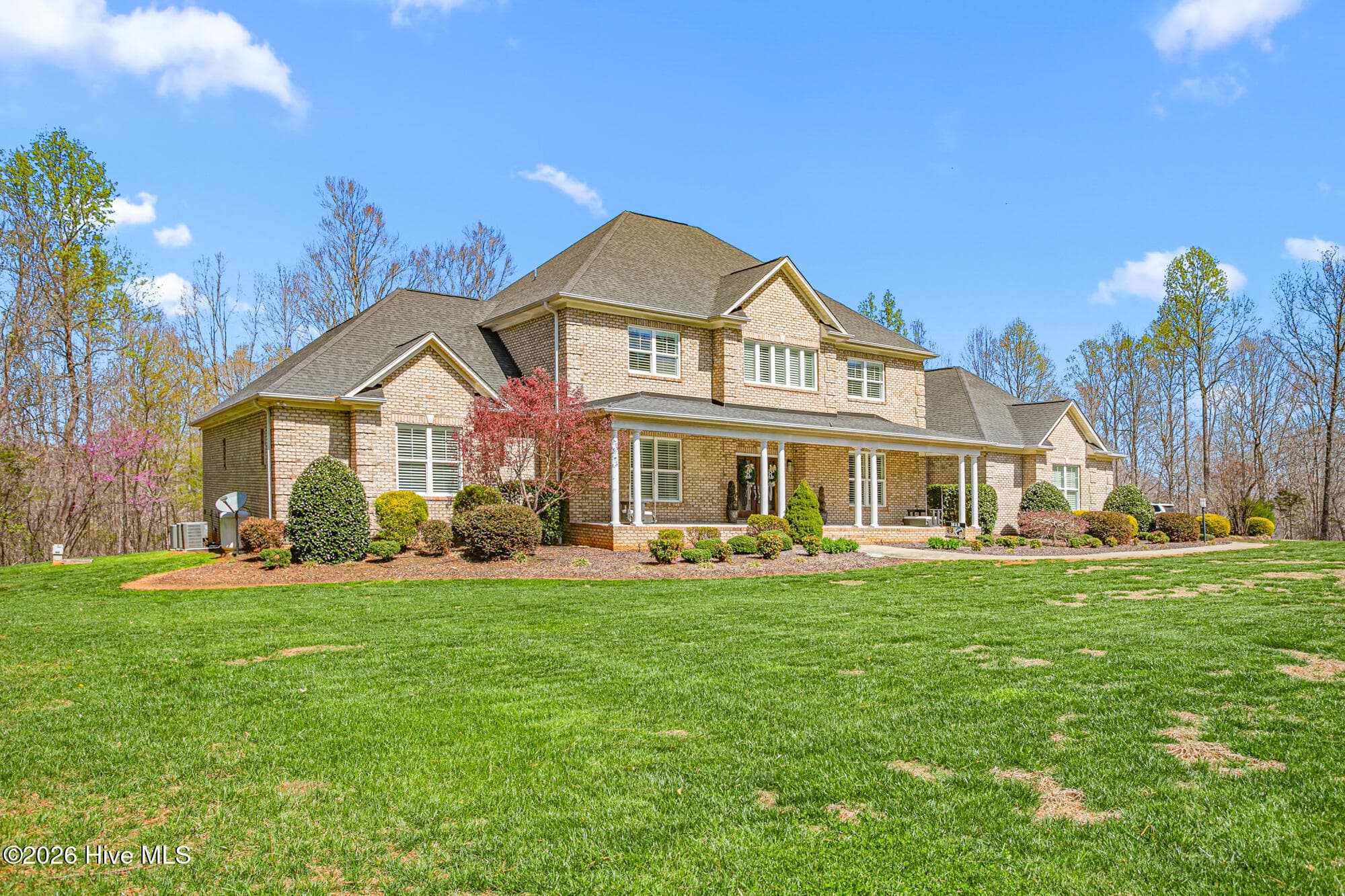 Single Family Residence at 4440 Hidden Creek Pointe, Burlington, NC 27215, photo 2 of 54