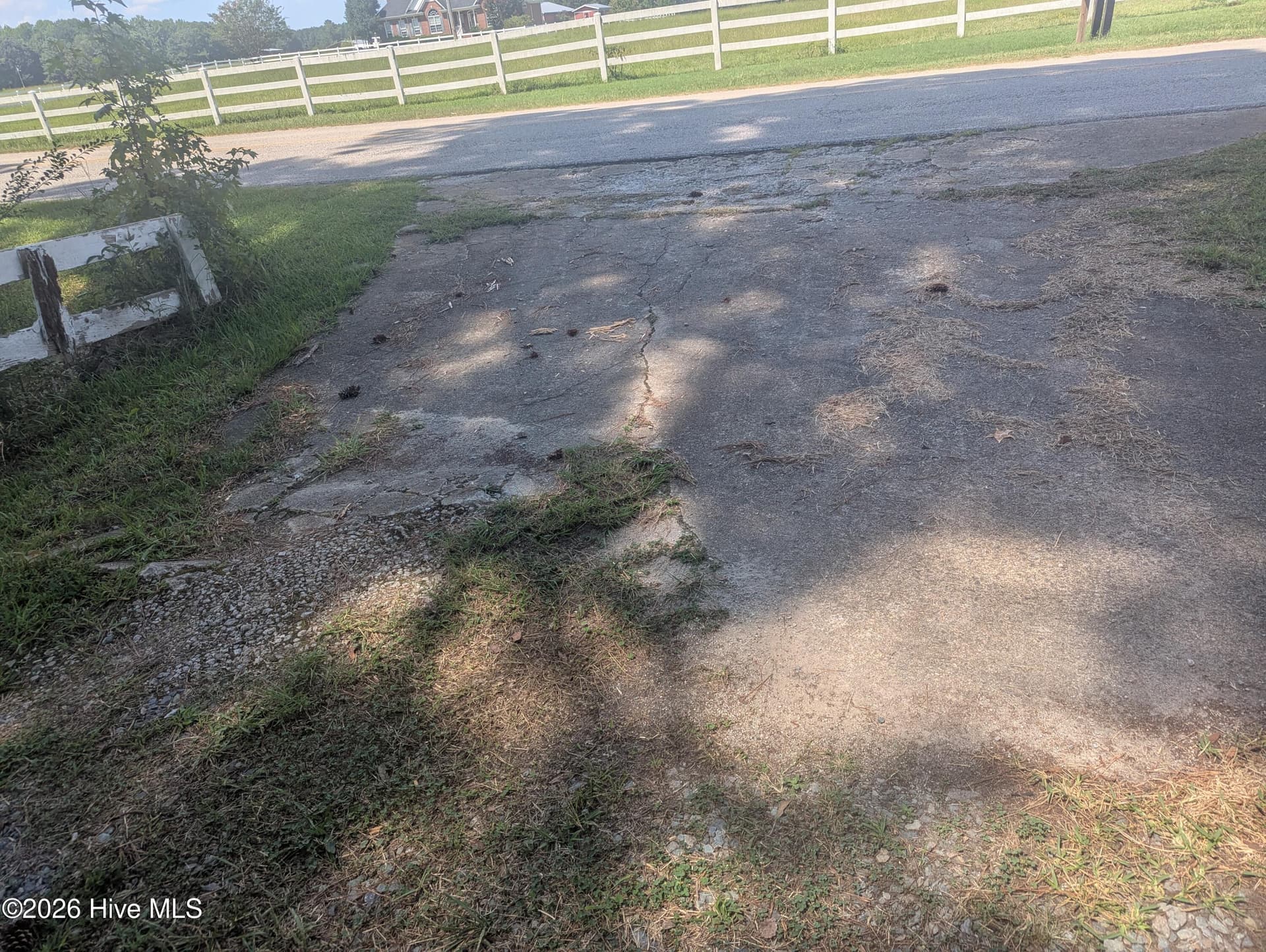 Single Family Residence at 720 Old Moore Road, Selma, NC 27576, photo 16 of 17