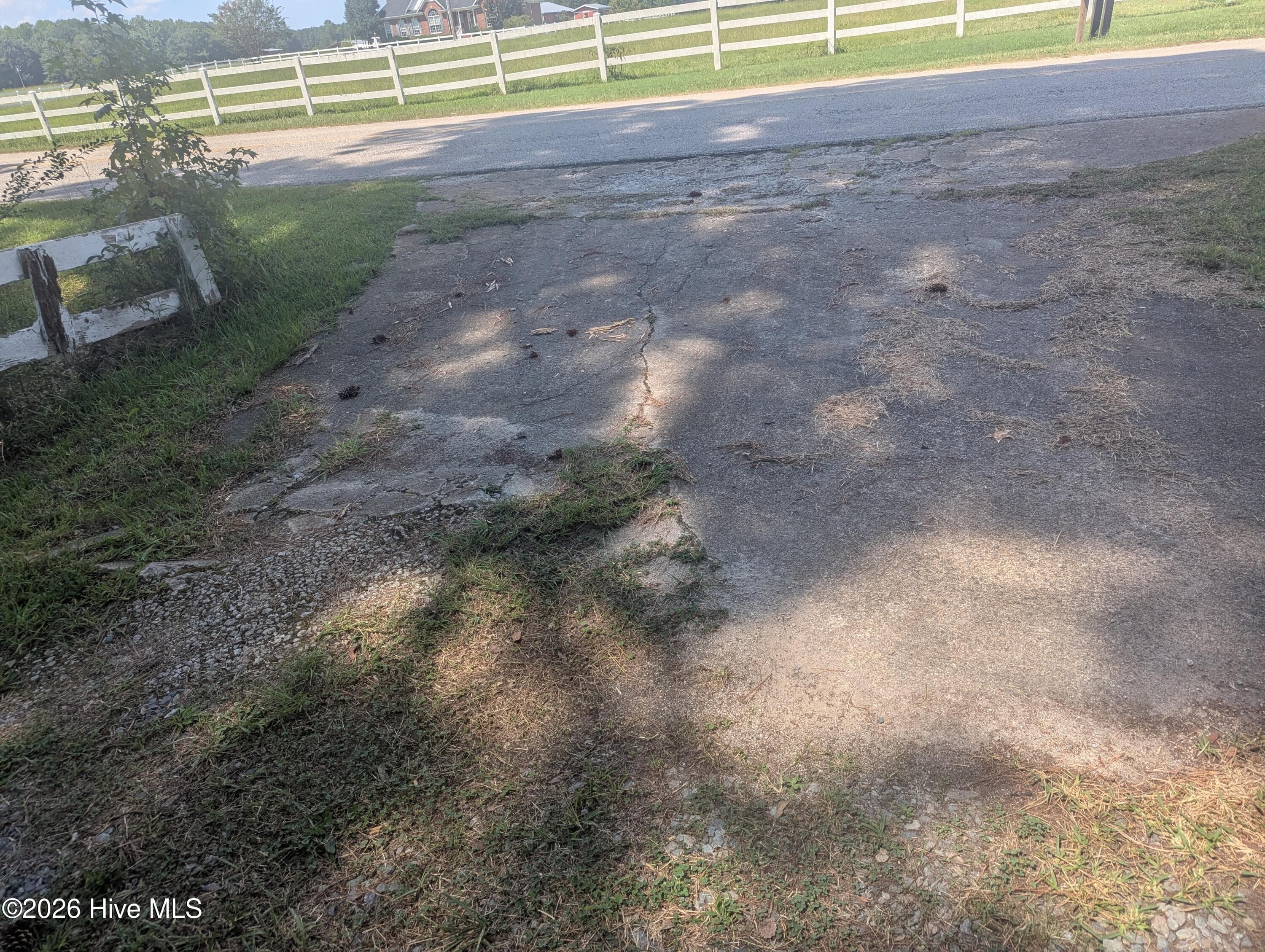 Single Family Residence at 720 Old Moore Road, Selma, NC 27576, photo 16 of 17